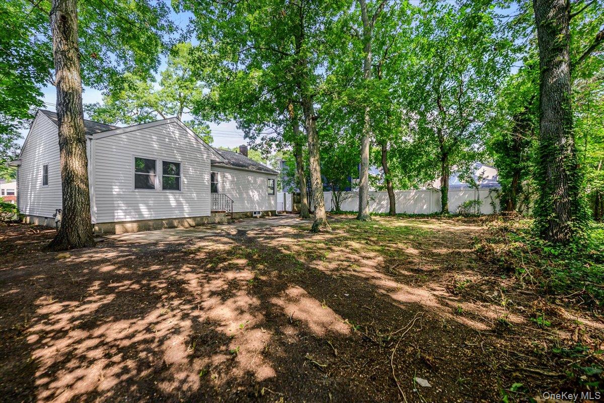 17 Lake Prom – For Sale photo 23