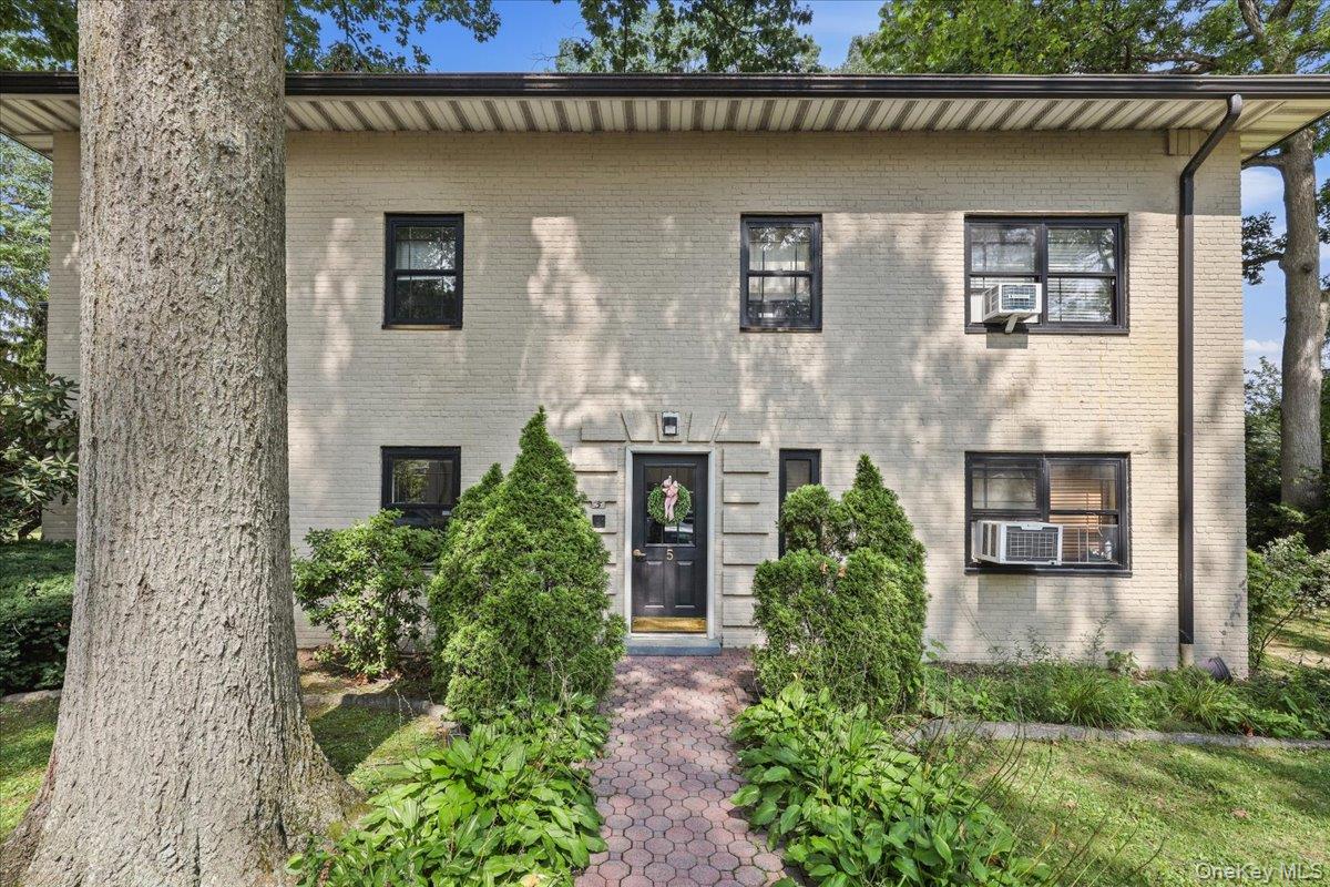 5 Whitehall Road, Unit 1L photo 3