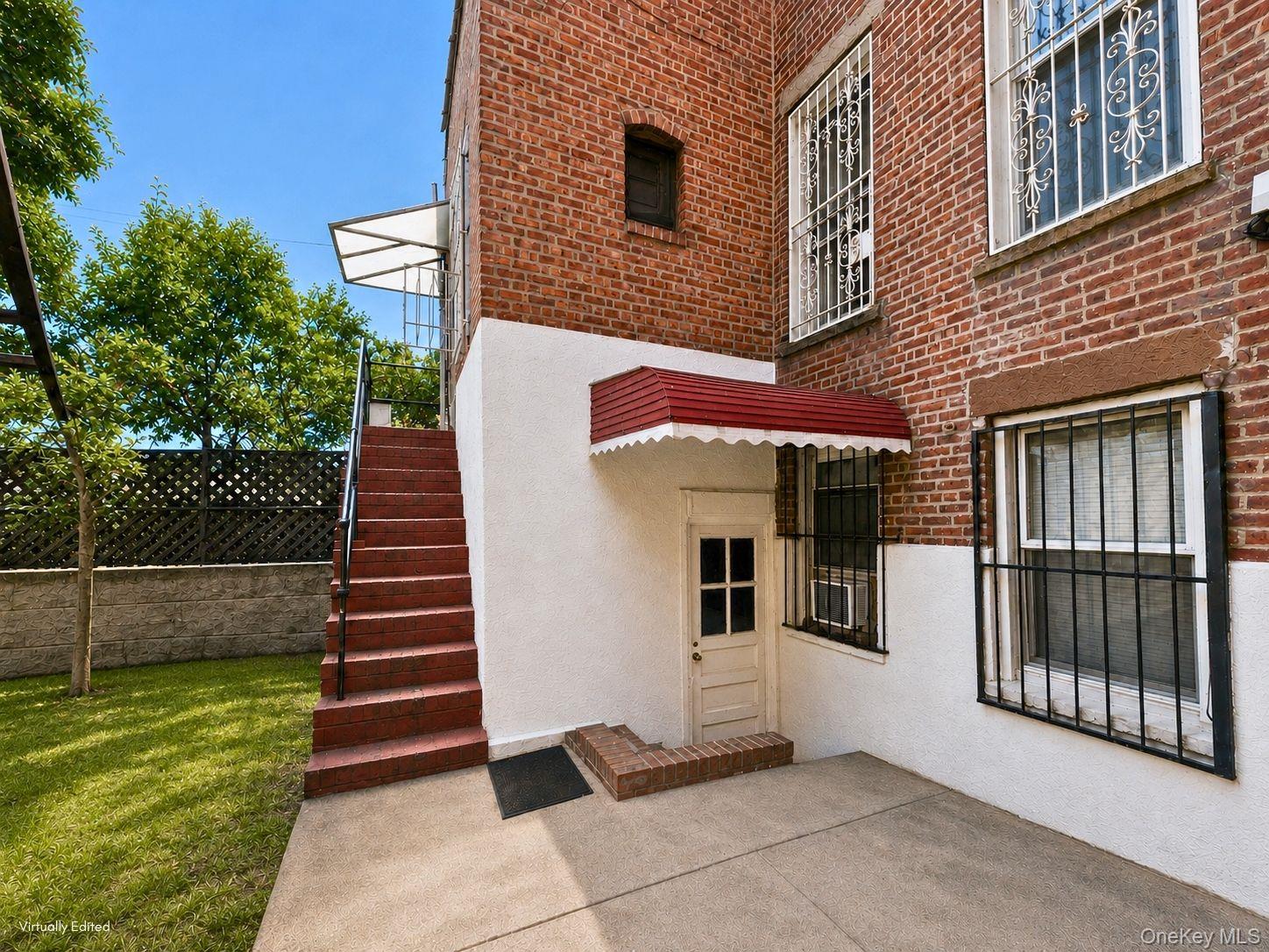 32-17 46 Street – For Sale photo 34