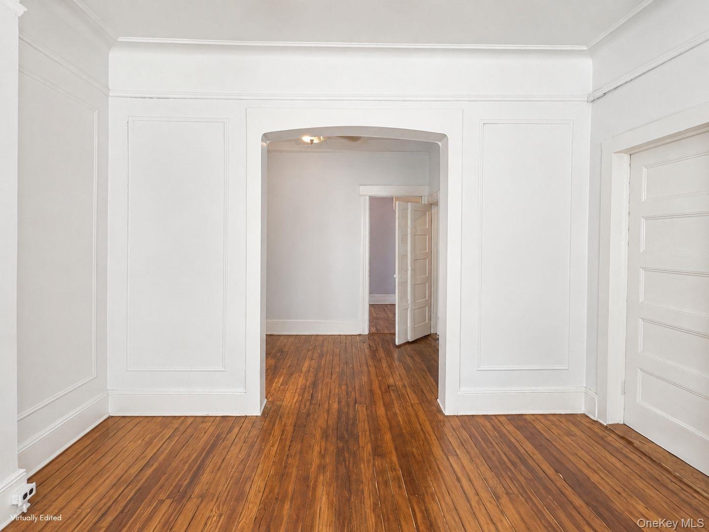 32-17 46 Street – For Sale photo 22