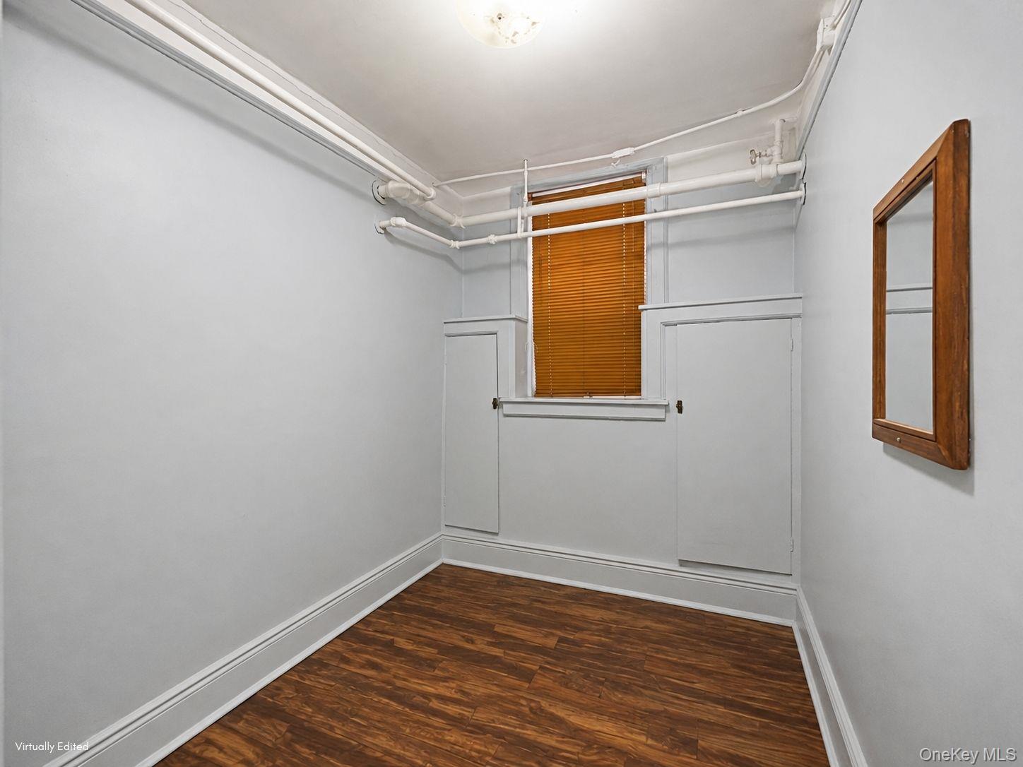 32-17 46 Street – For Sale photo 11