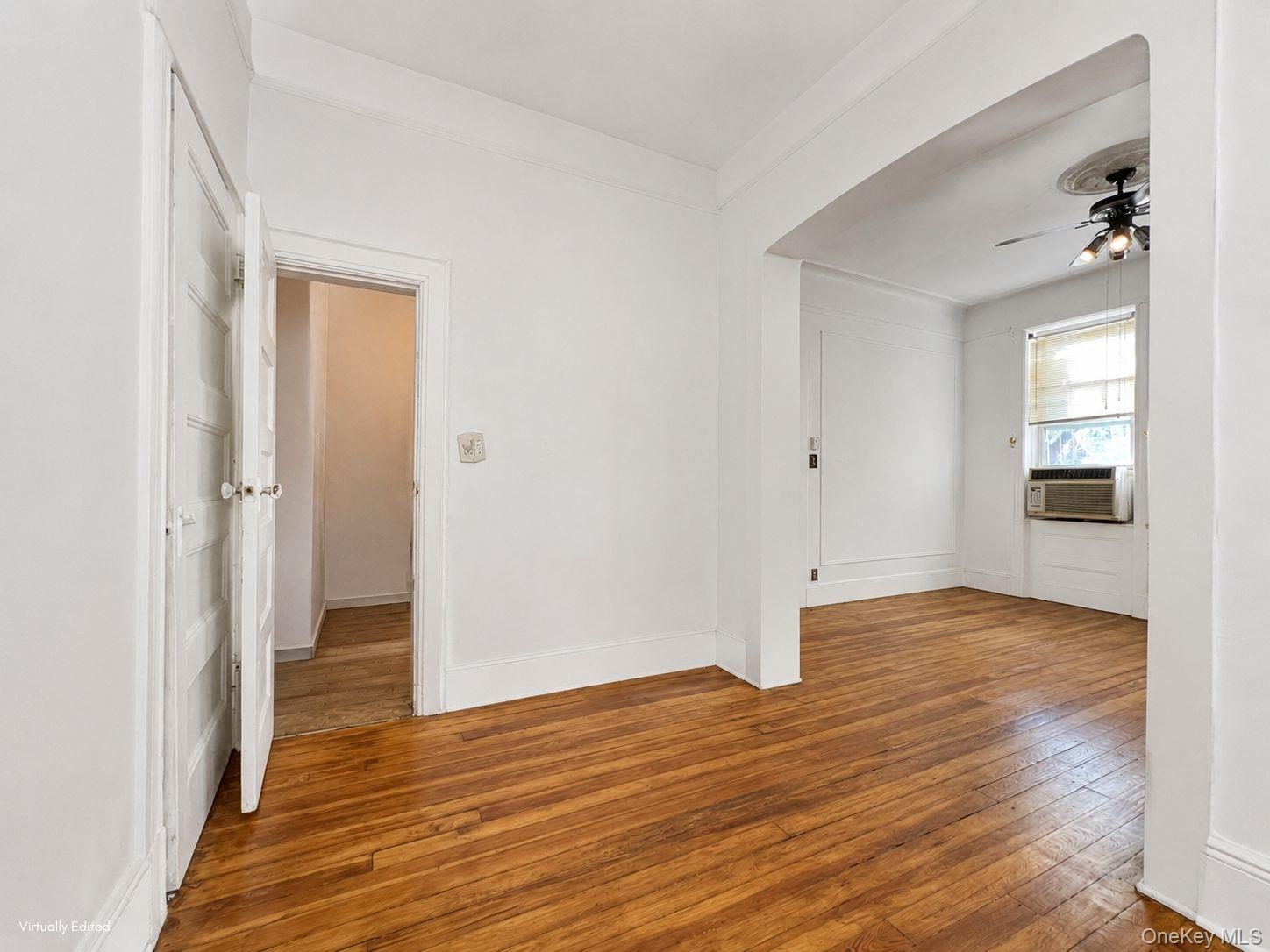 32-17 46 Street – For Sale photo 24