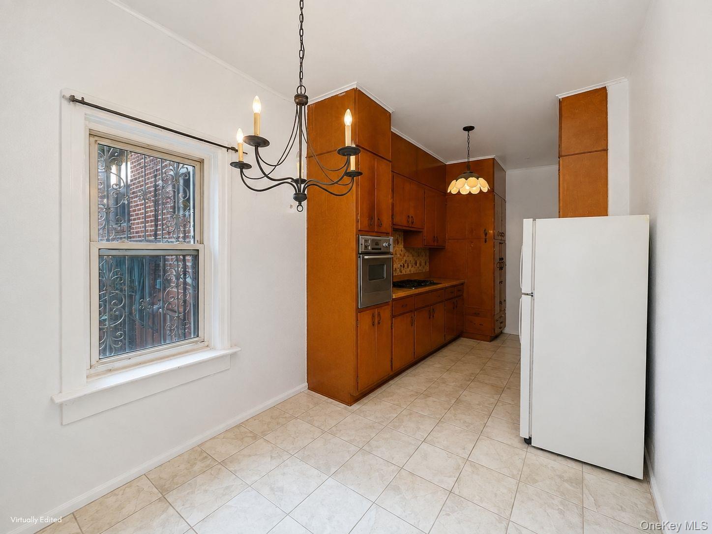 32-17 46 Street – For Sale photo 15