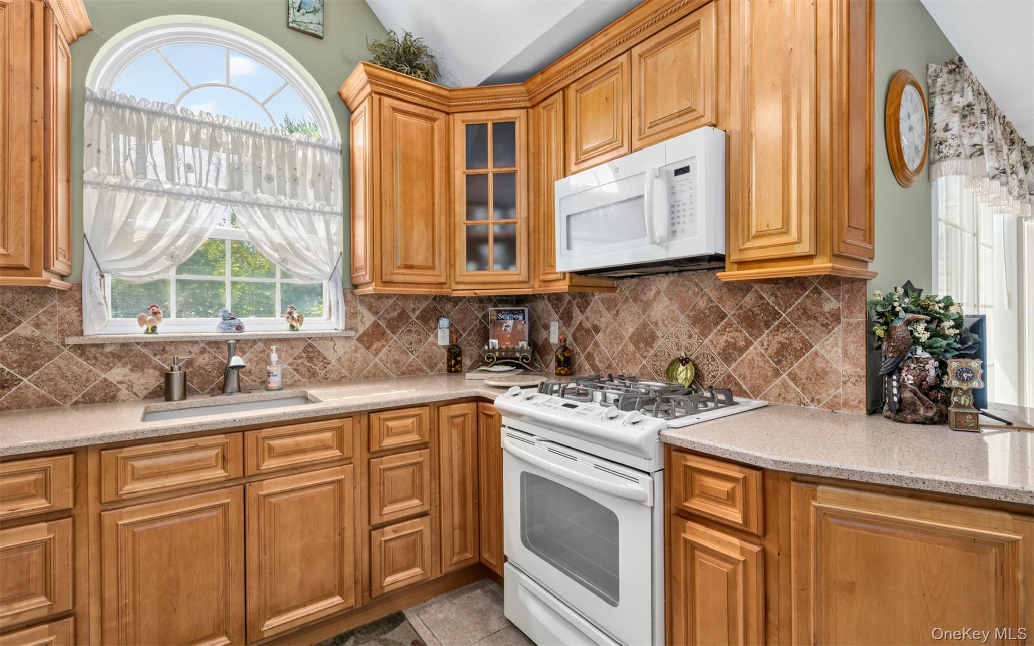 110 Joseph Lane – For Sale photo 4