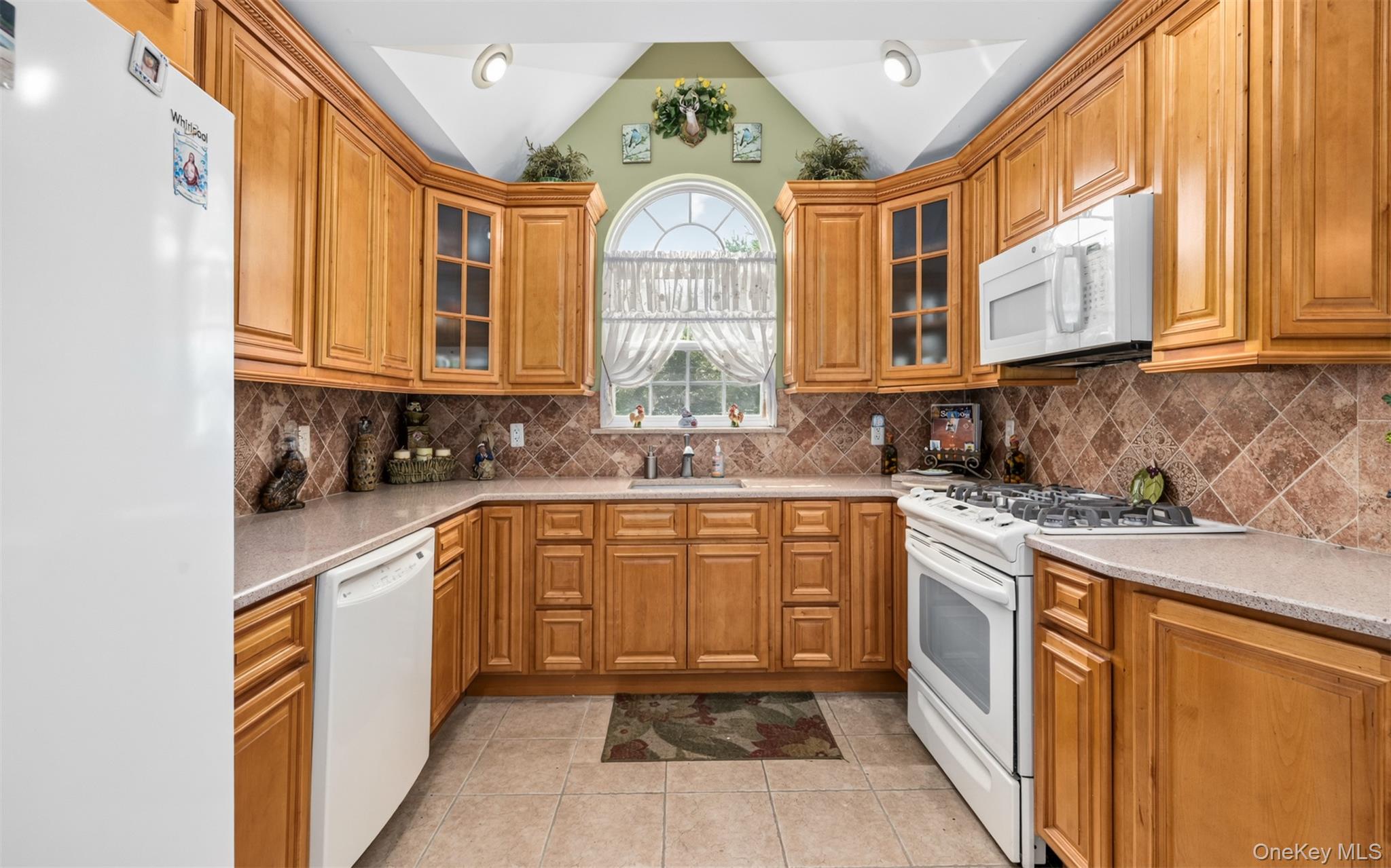 110 Joseph Lane – For Sale photo 2