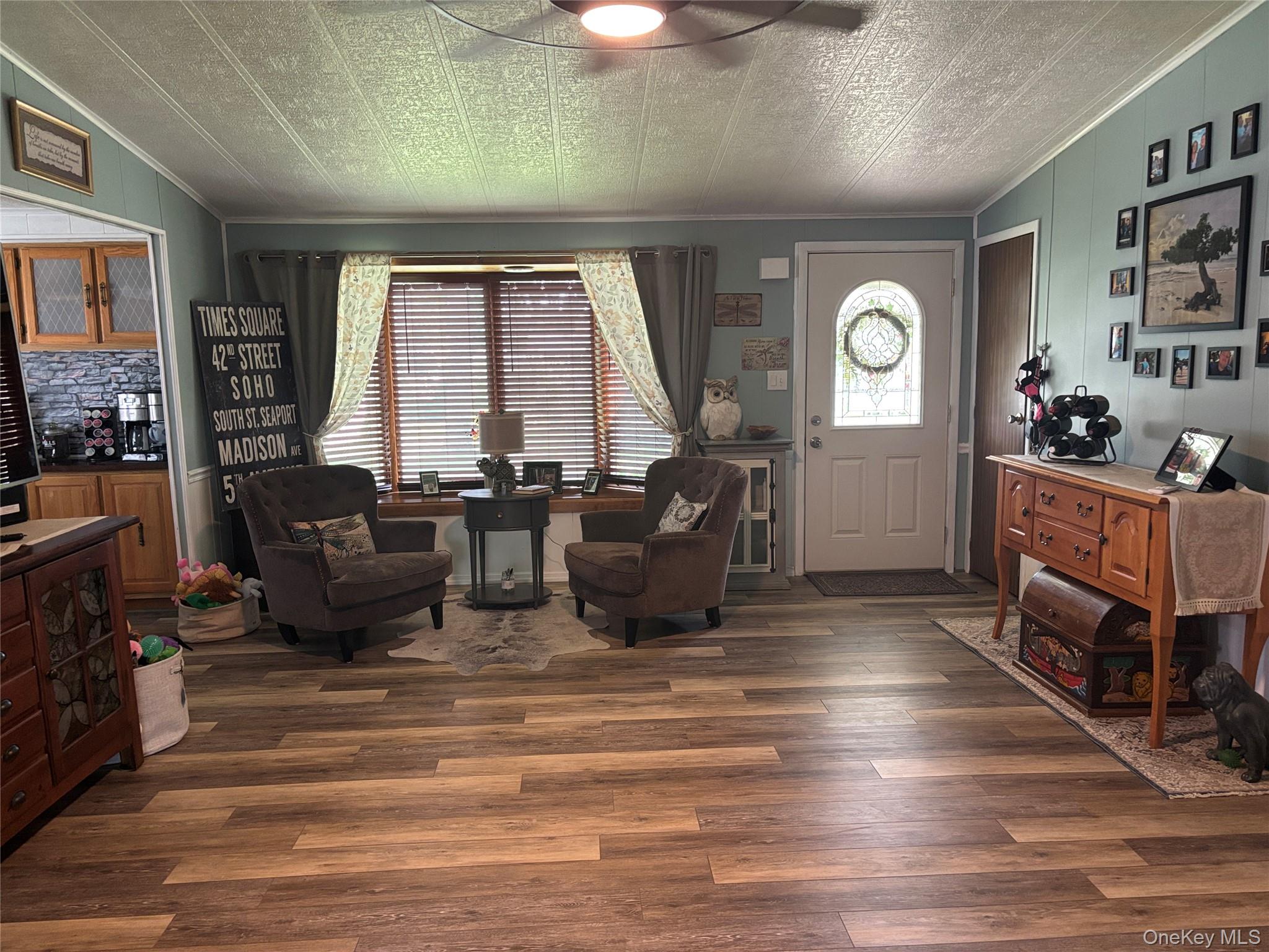 1661 Old Country Road, Unit 454 photo 13