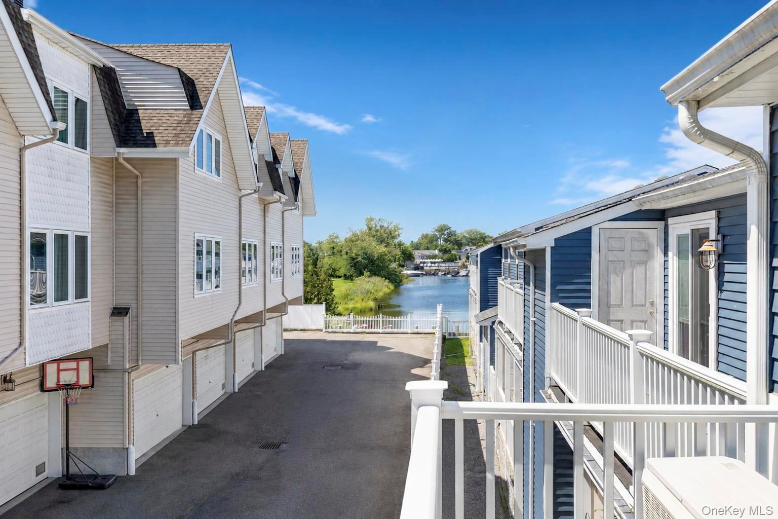 116 Westend Avenue, Unit 4 photo 12