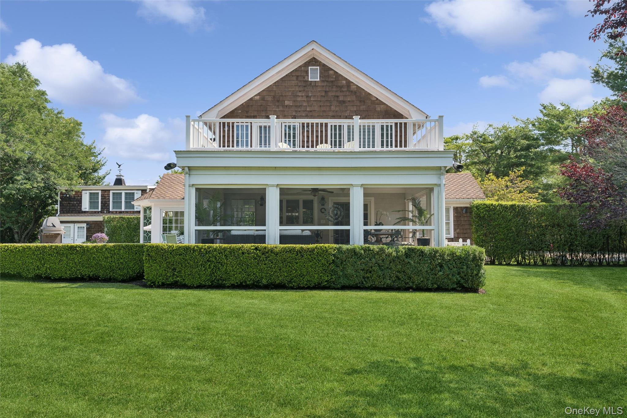 245 Meadows W – For Sale photo 4