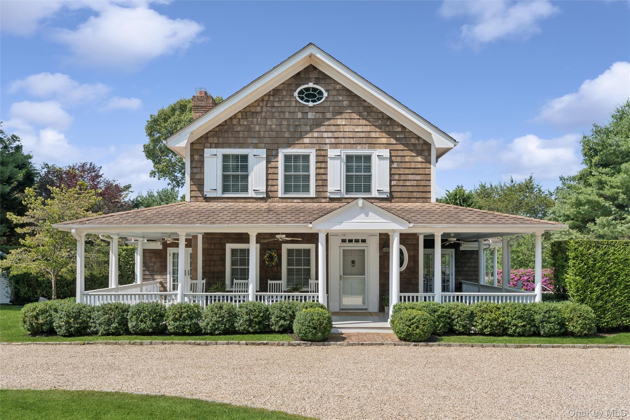 245 Meadows W – For Sale