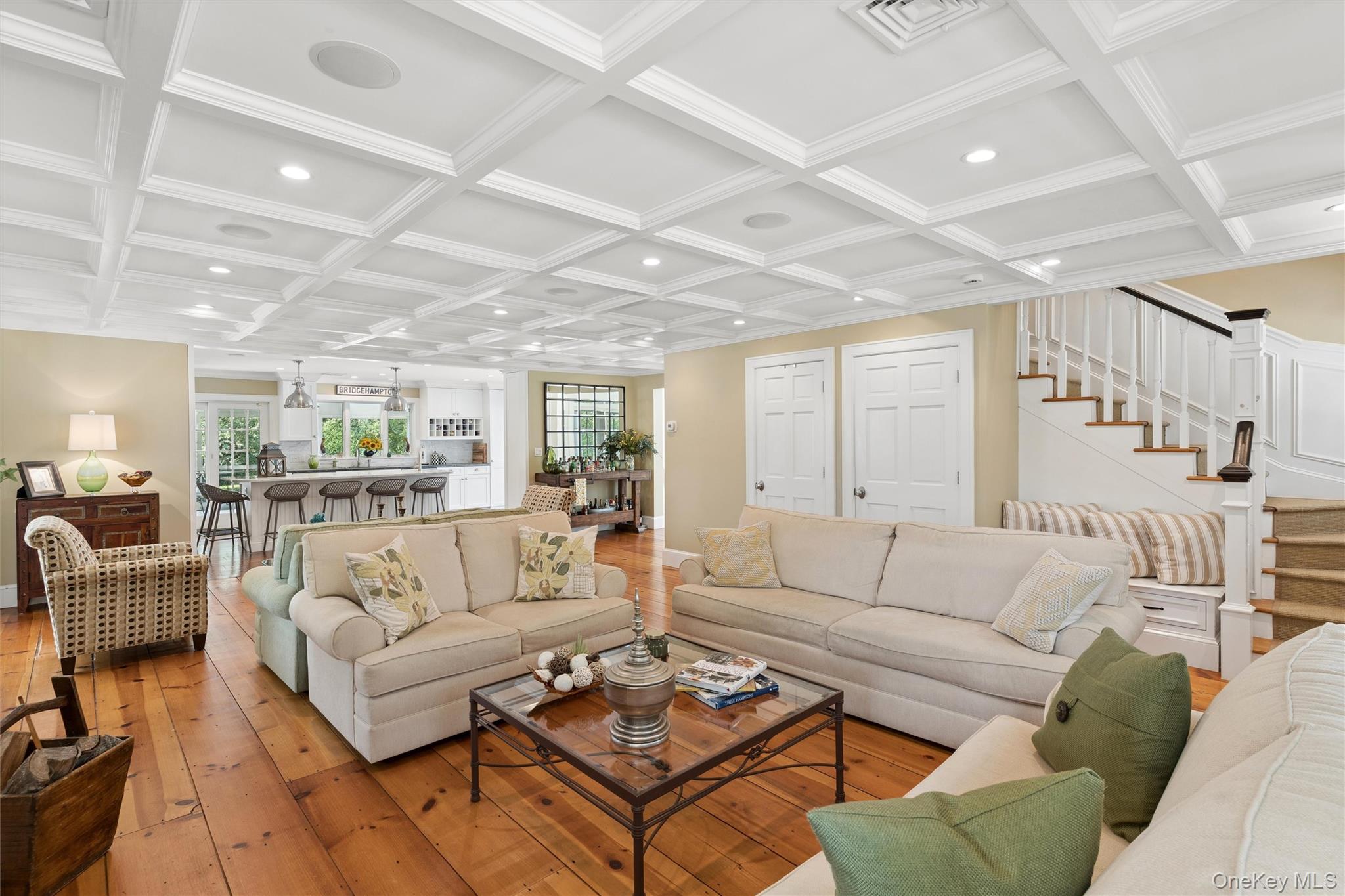 245 Meadows W – For Sale photo 6