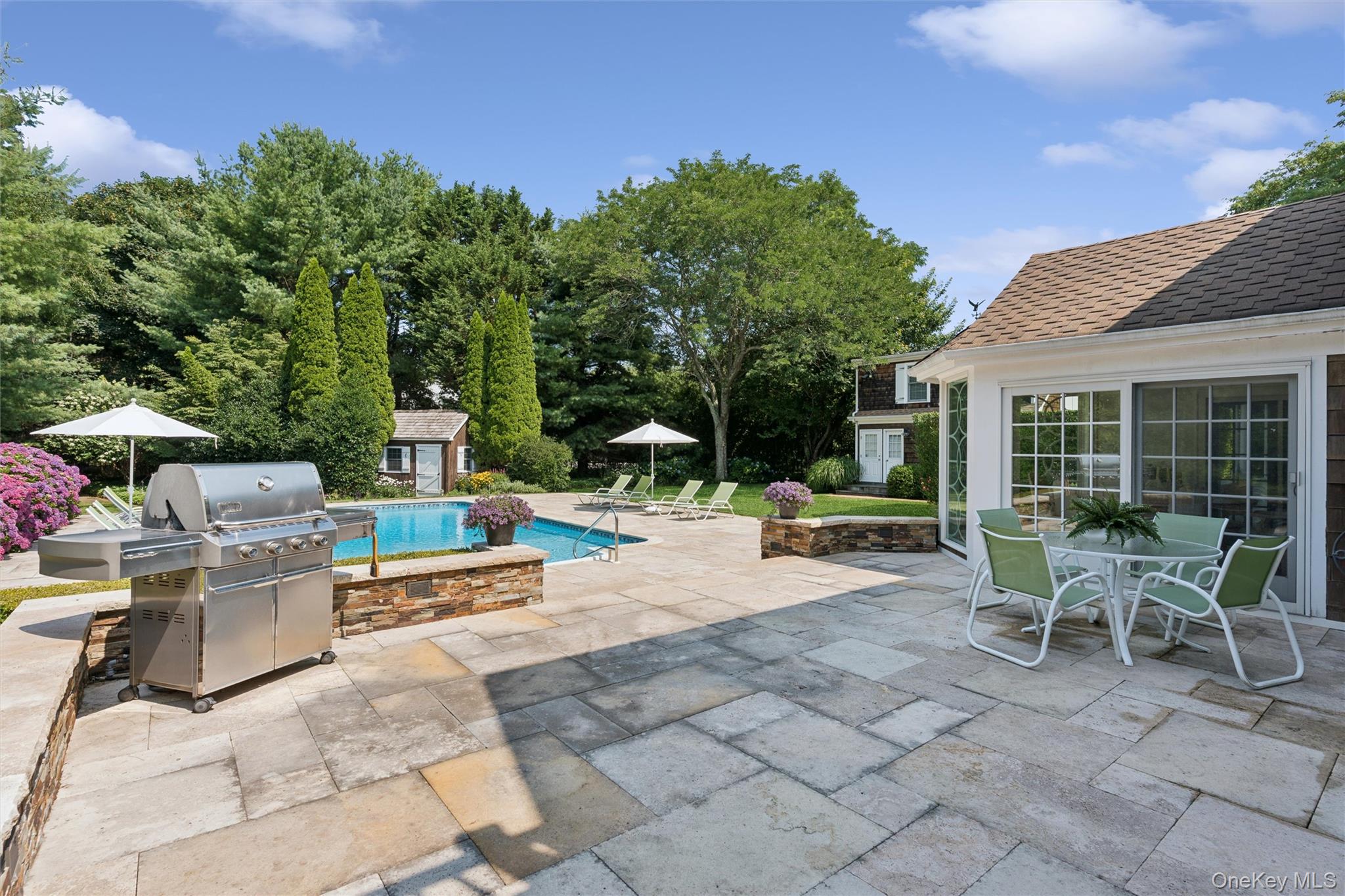 245 Meadows W – For Sale photo 35