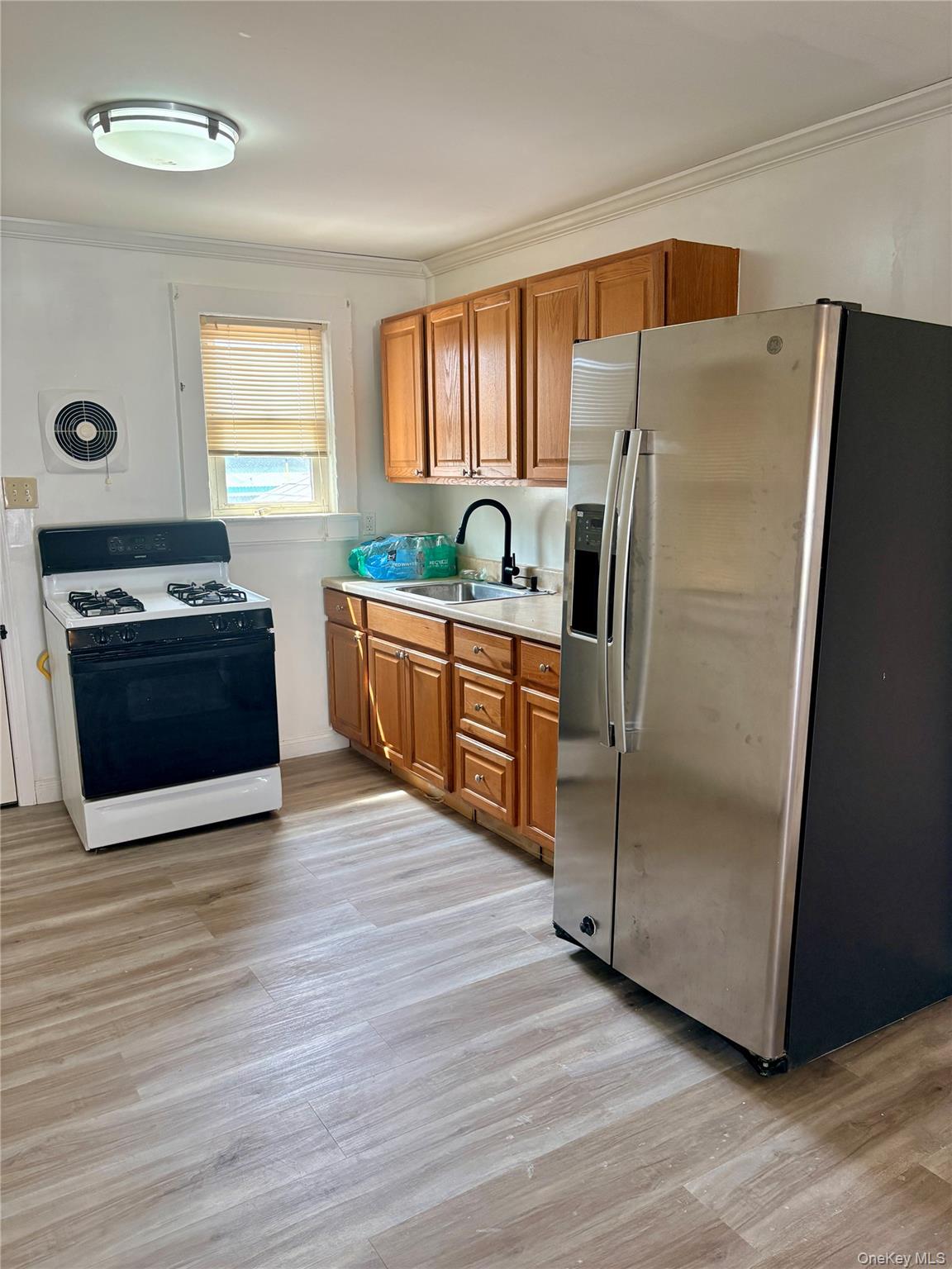 469 River Street – For Rent photo 4
