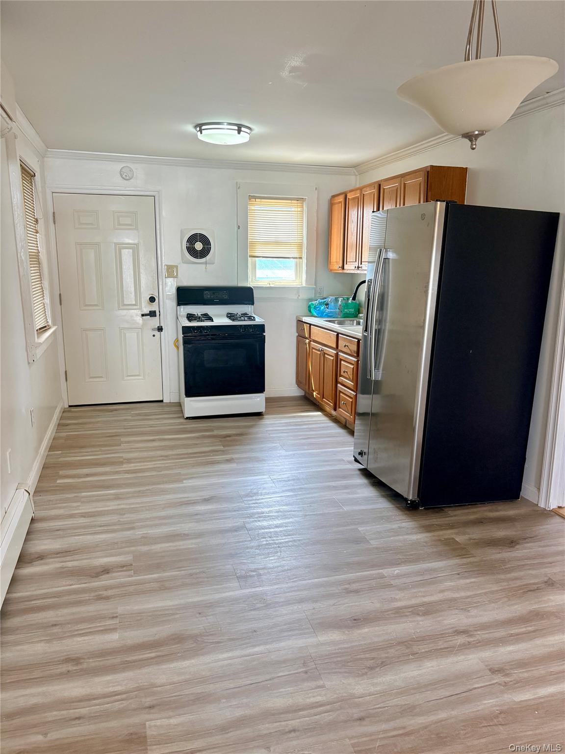 469 River Street – For Rent photo 3