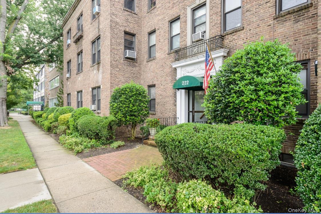 222 Seventh Street, Unit 2C photo 2