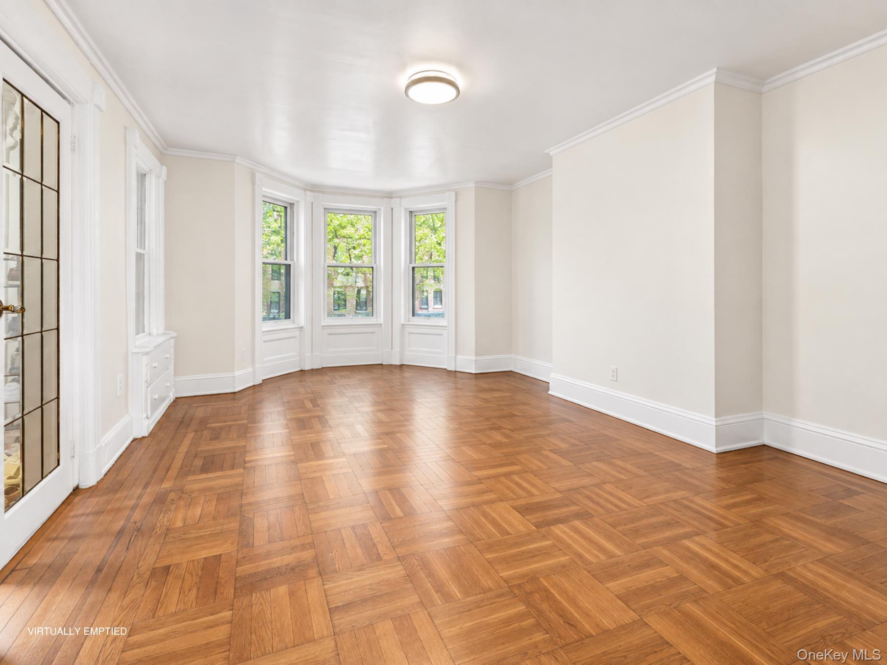1207 Hancock Street – For Sale photo 2