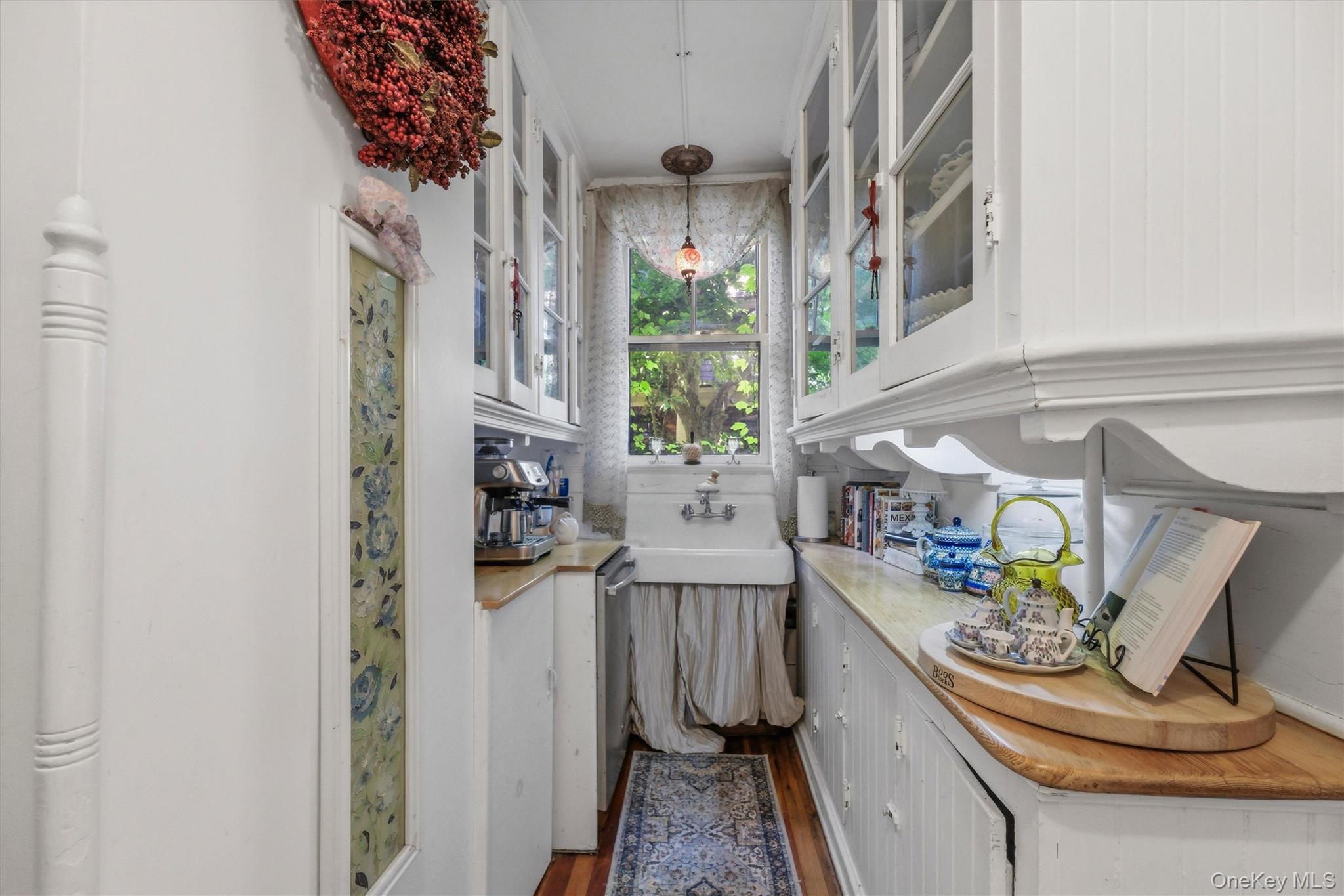 83 Hooker Avenue – For Sale photo 18