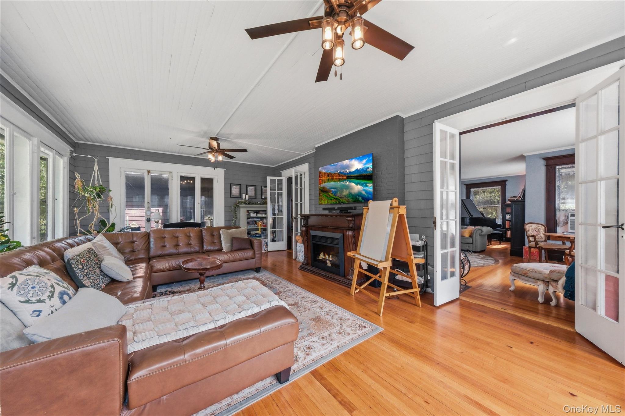 83 Hooker Avenue – For Sale photo 14