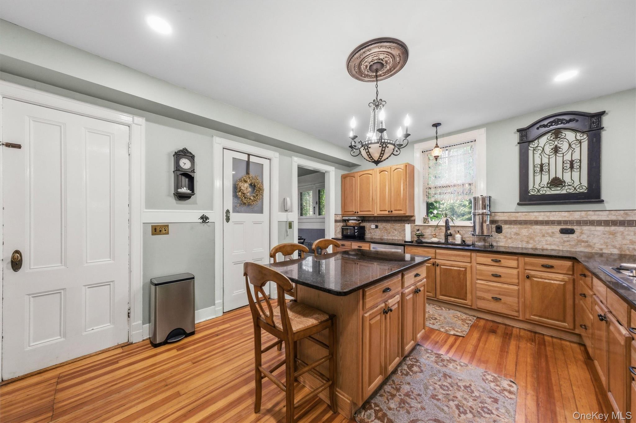 83 Hooker Avenue – For Sale photo 20