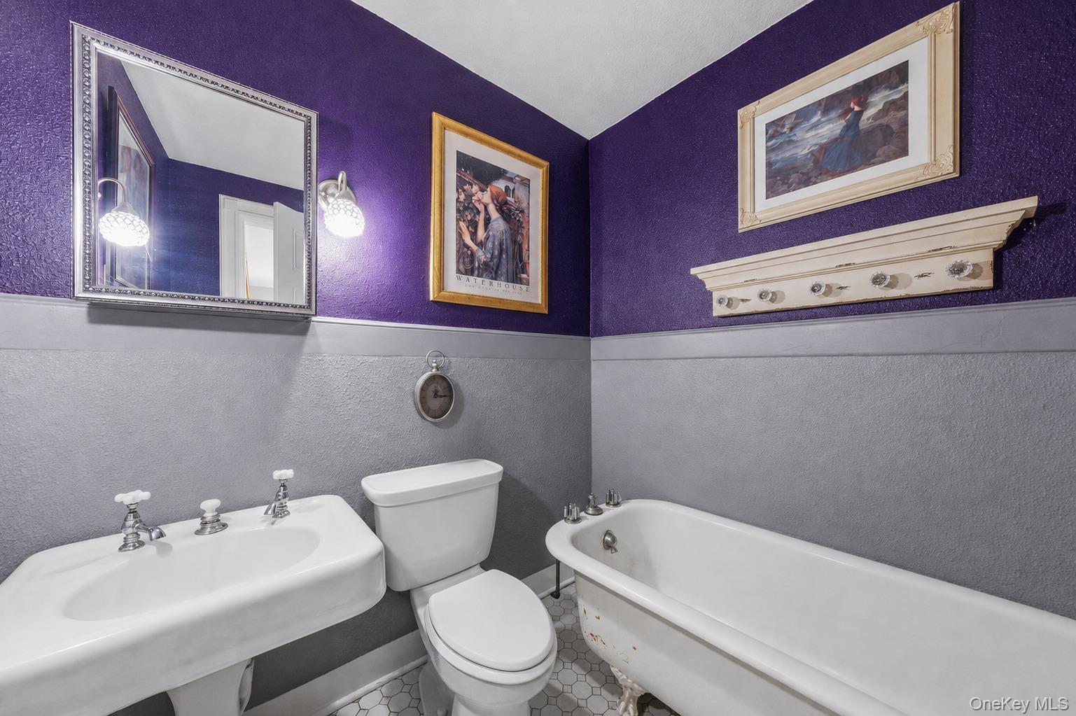 83 Hooker Avenue – For Sale photo 32