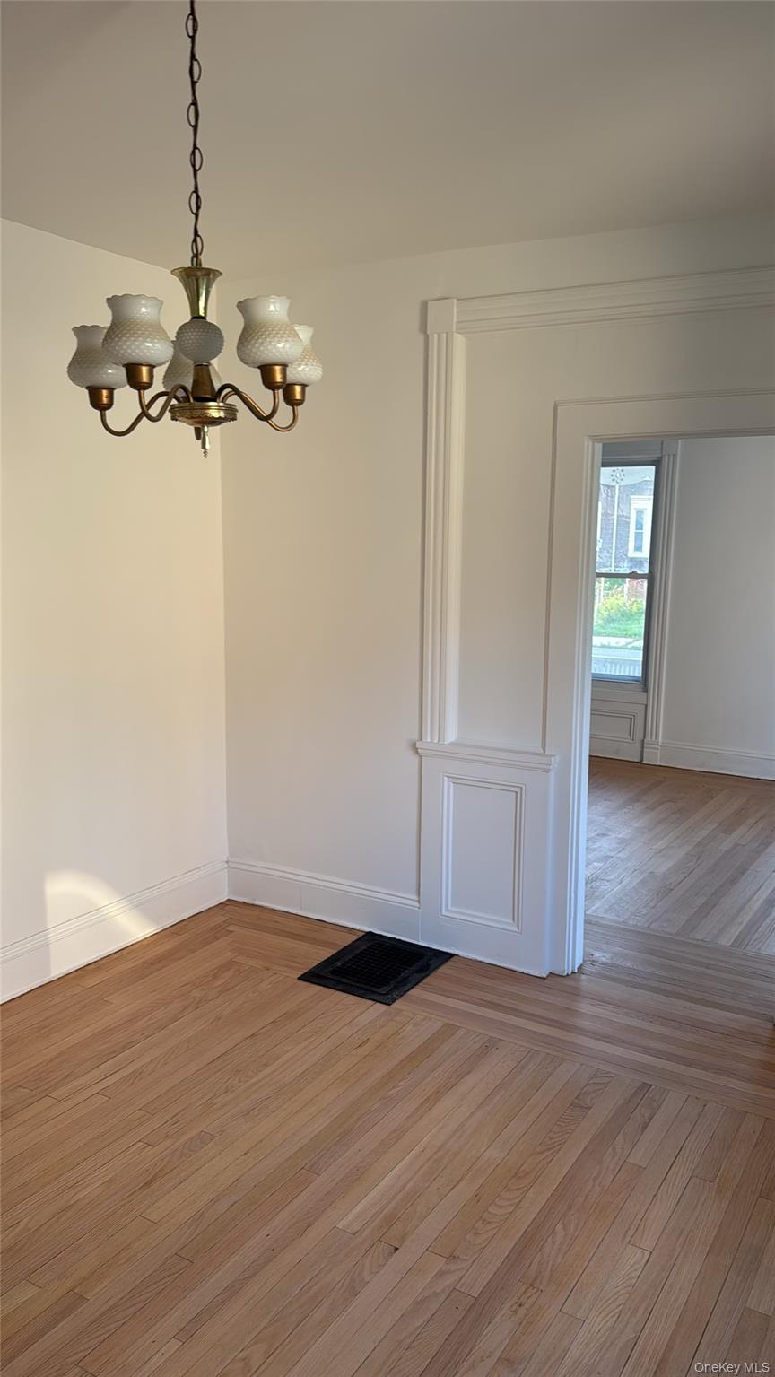 20 Benton Avenue – For Rent photo 6