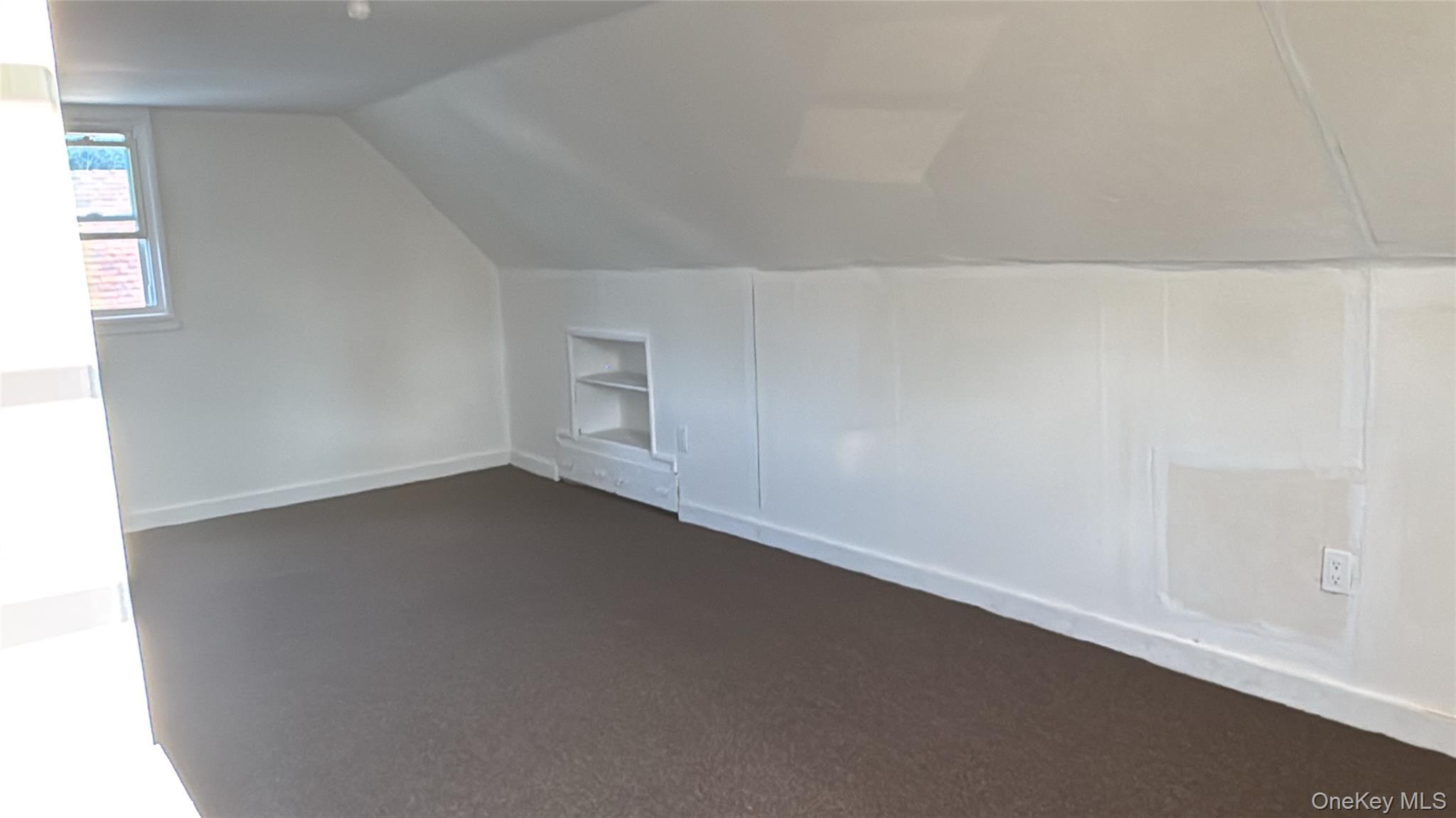 20 Benton Avenue – For Rent photo 10