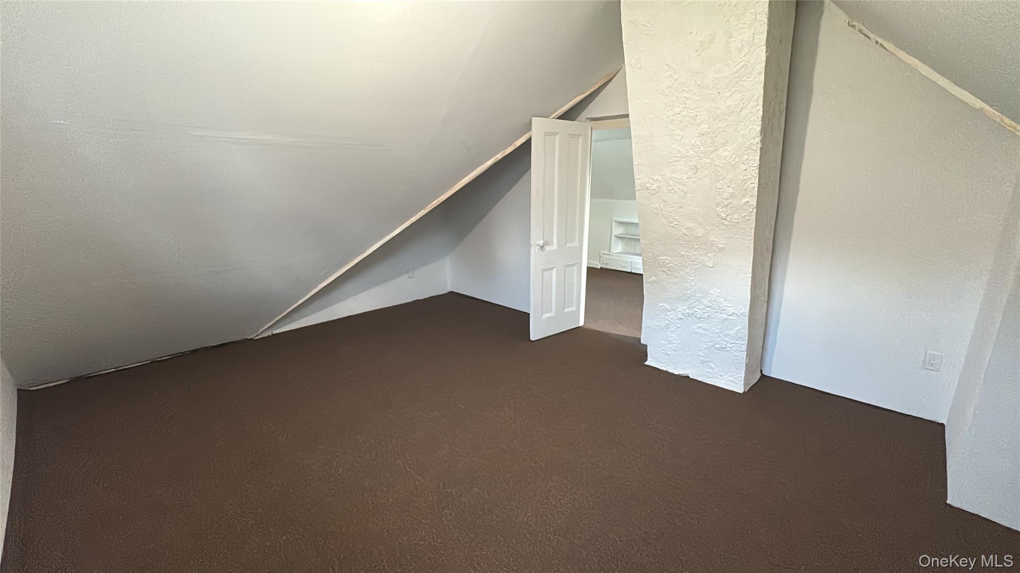 20 Benton Avenue – For Rent photo 12