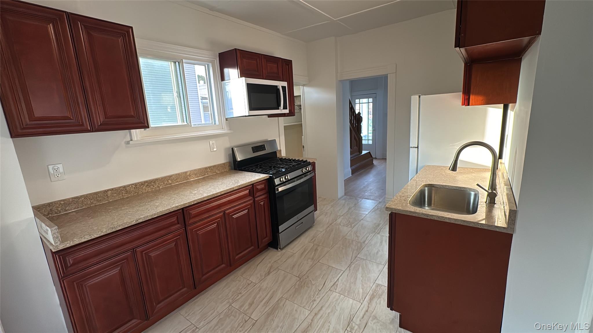 20 Benton Avenue – For Rent photo 3