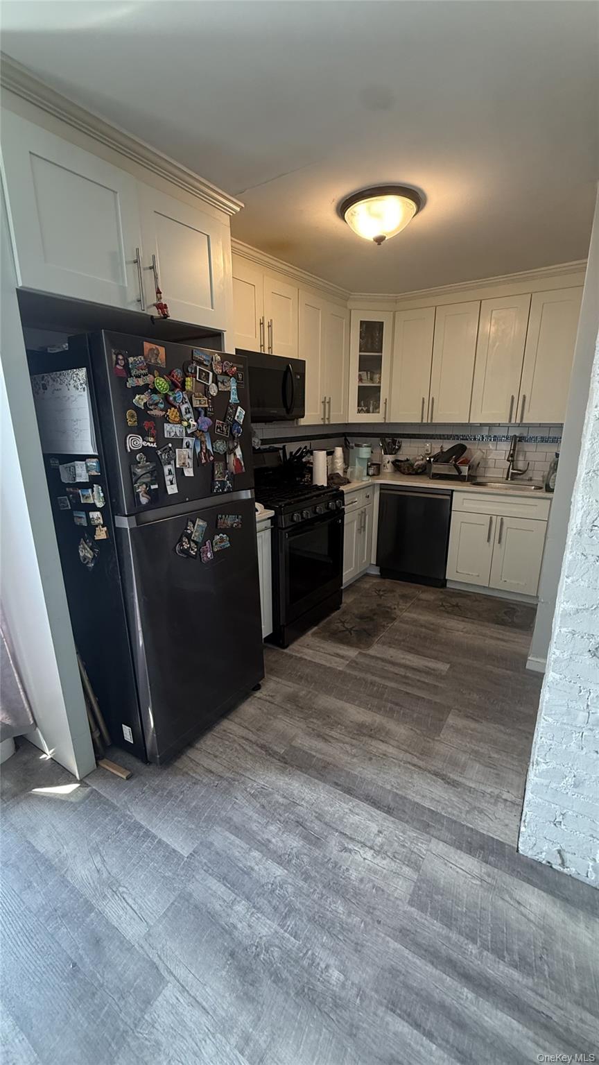 42 W 14th Road – For Sale photo 3