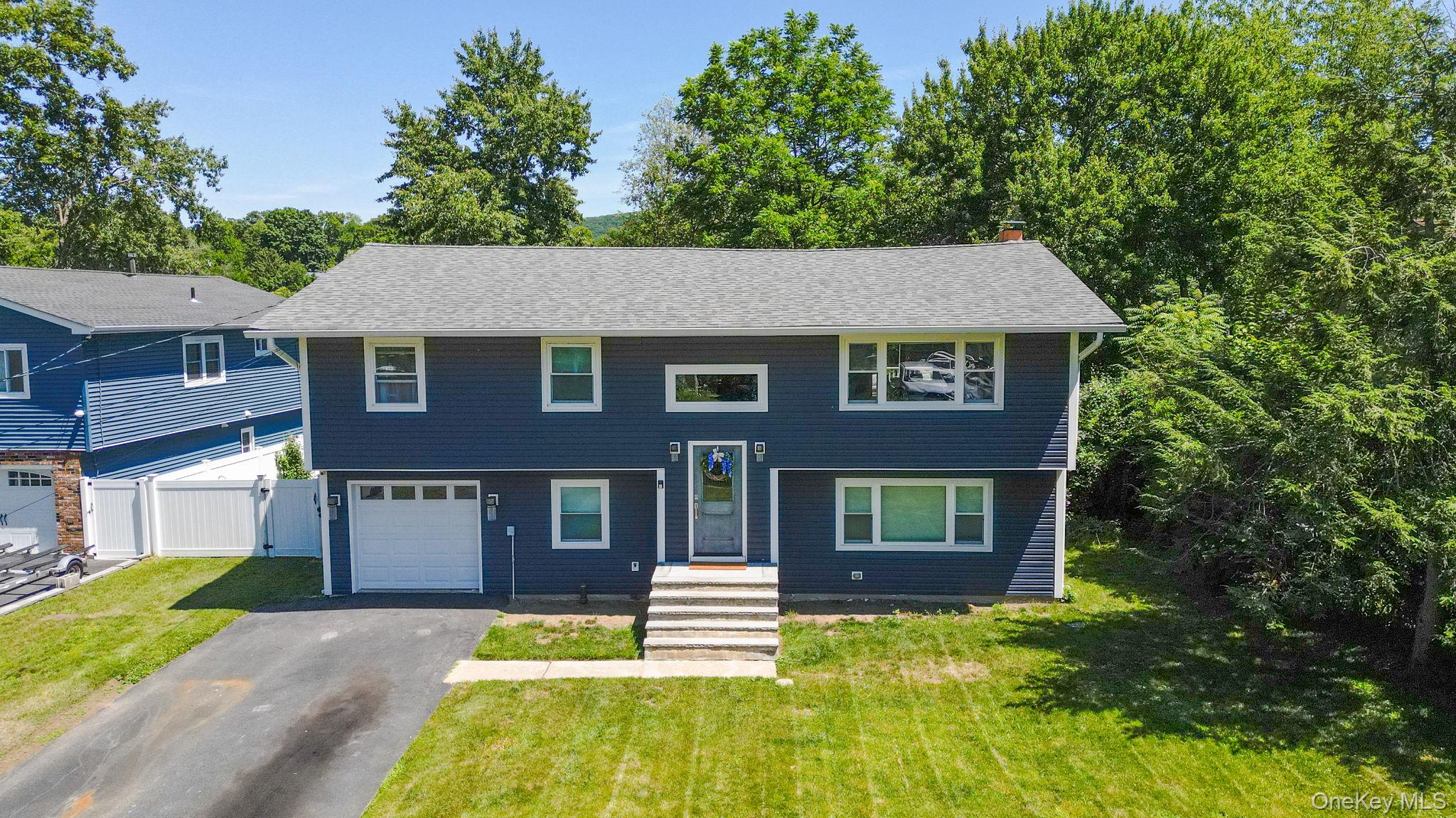 36 Lakewood Road – For Sale