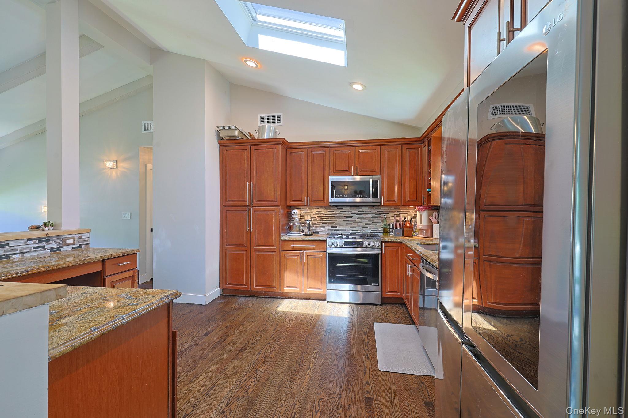 36 Lakewood Road – For Sale photo 11