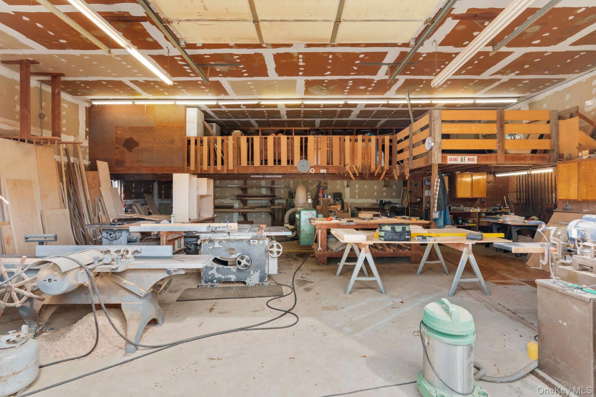 30 Race Lane – For Sale photo 7