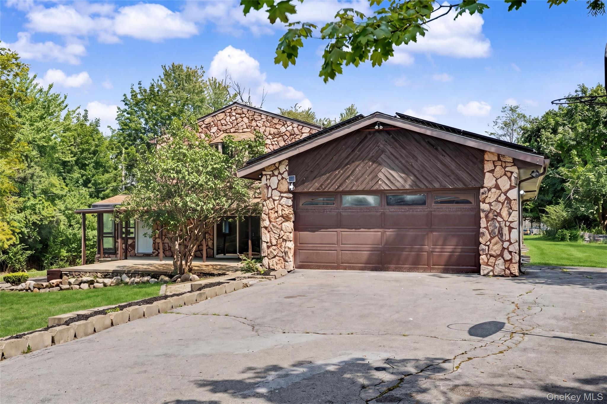 1 Placid Lane – For Sale photo 4