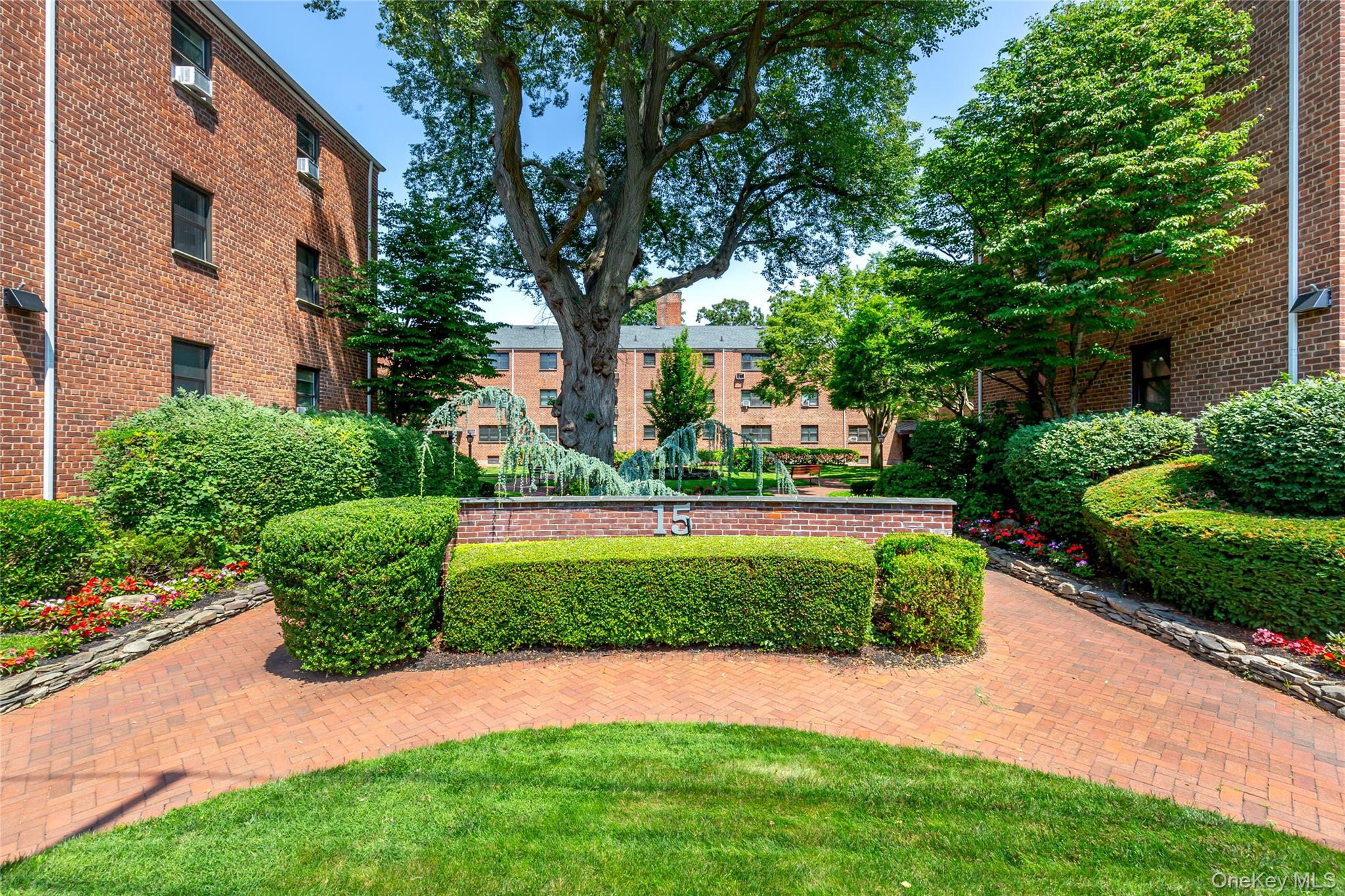 15 Beach Road, Unit 3-A photo 2