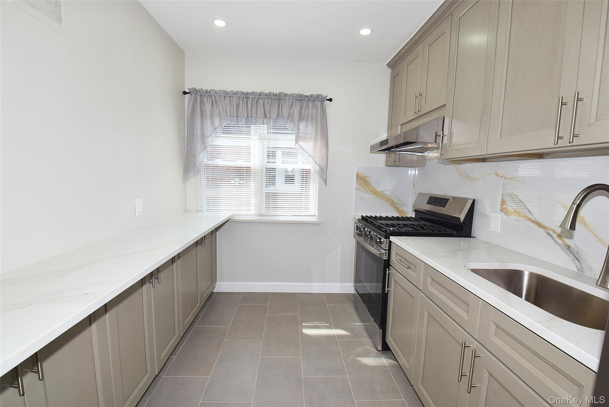7336 197th Street – For Rent photo 7