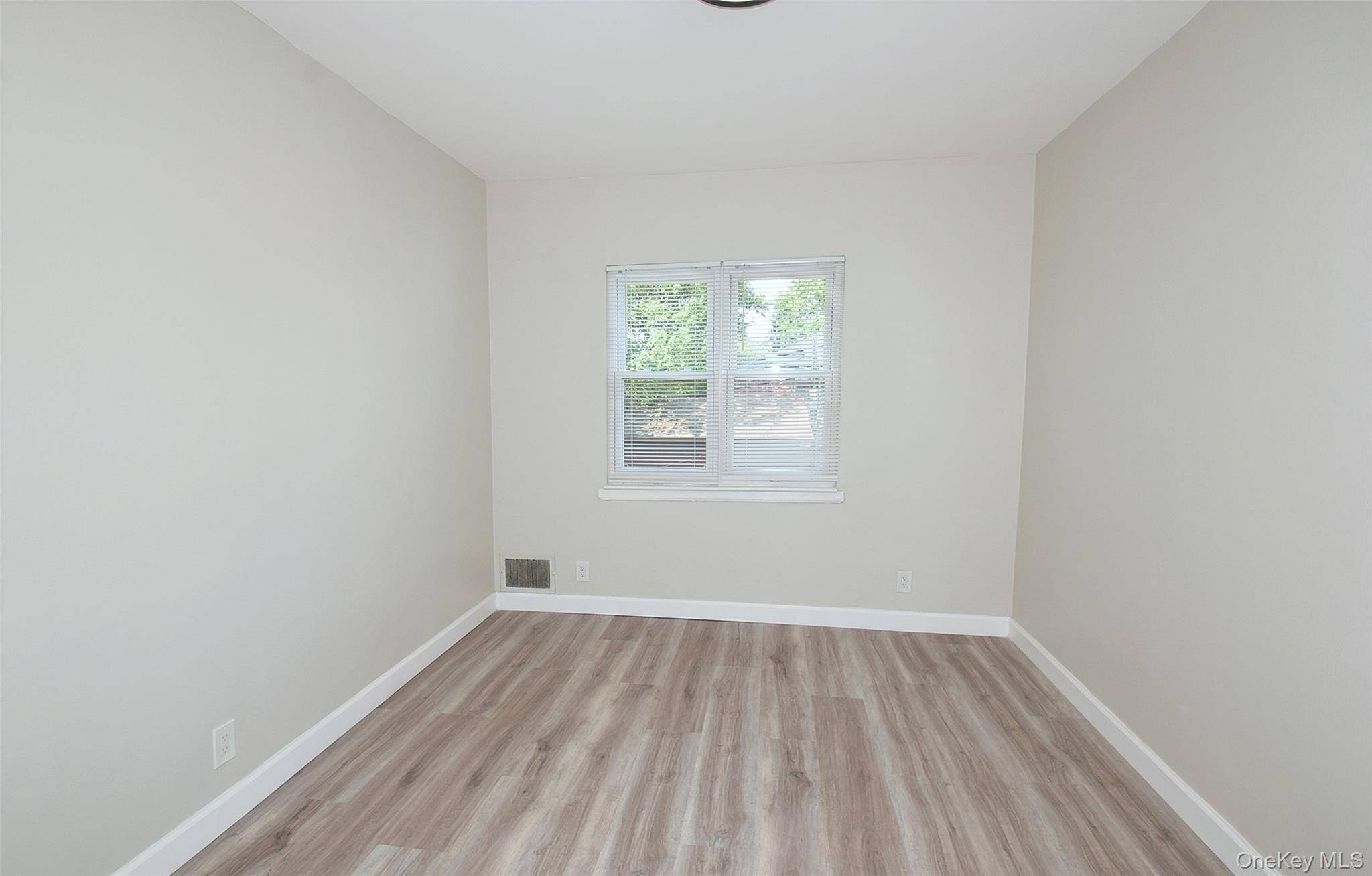7336 197th Street – For Rent photo 13