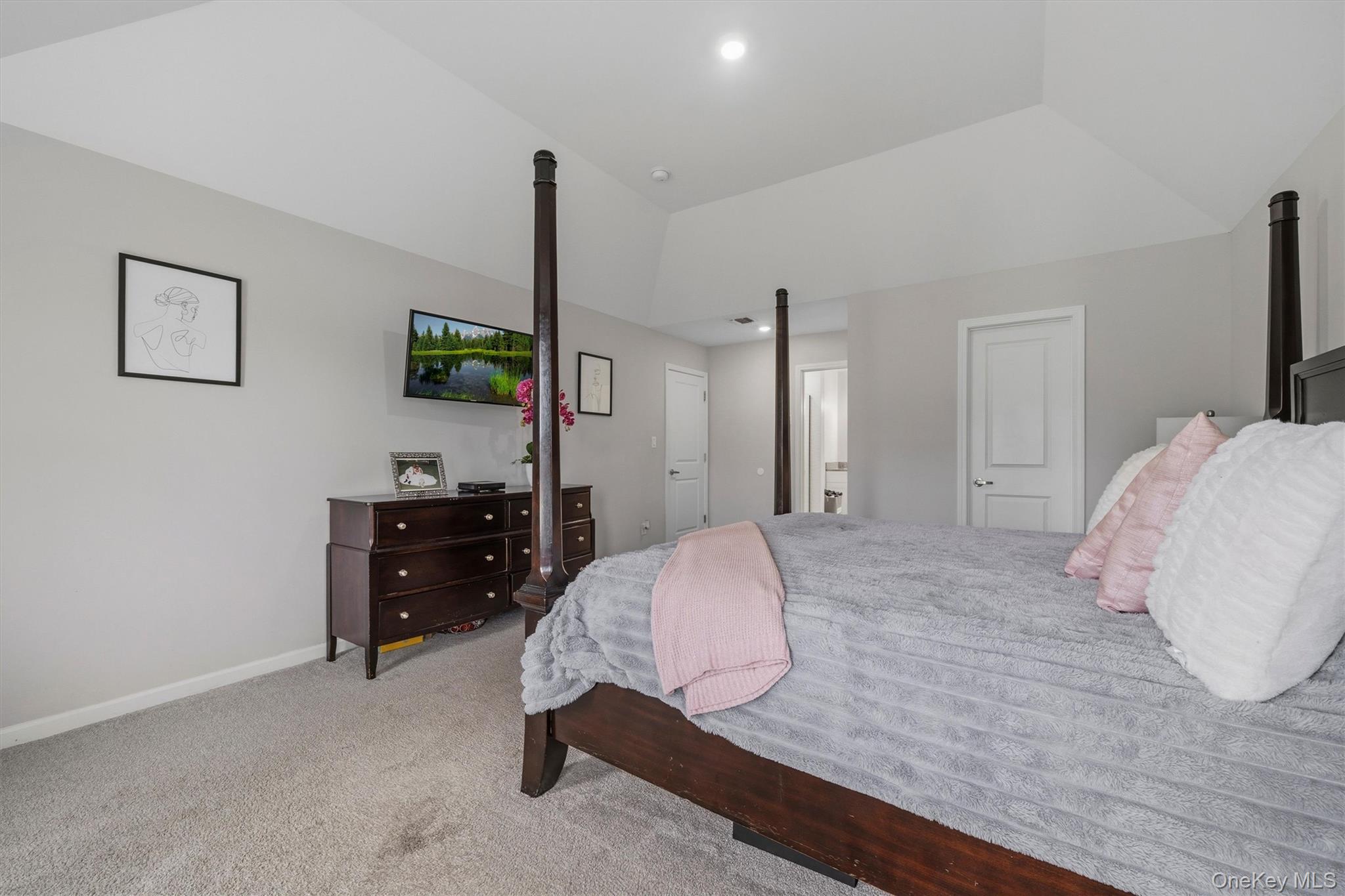 20 Mountainside Drive – For Sale photo 19