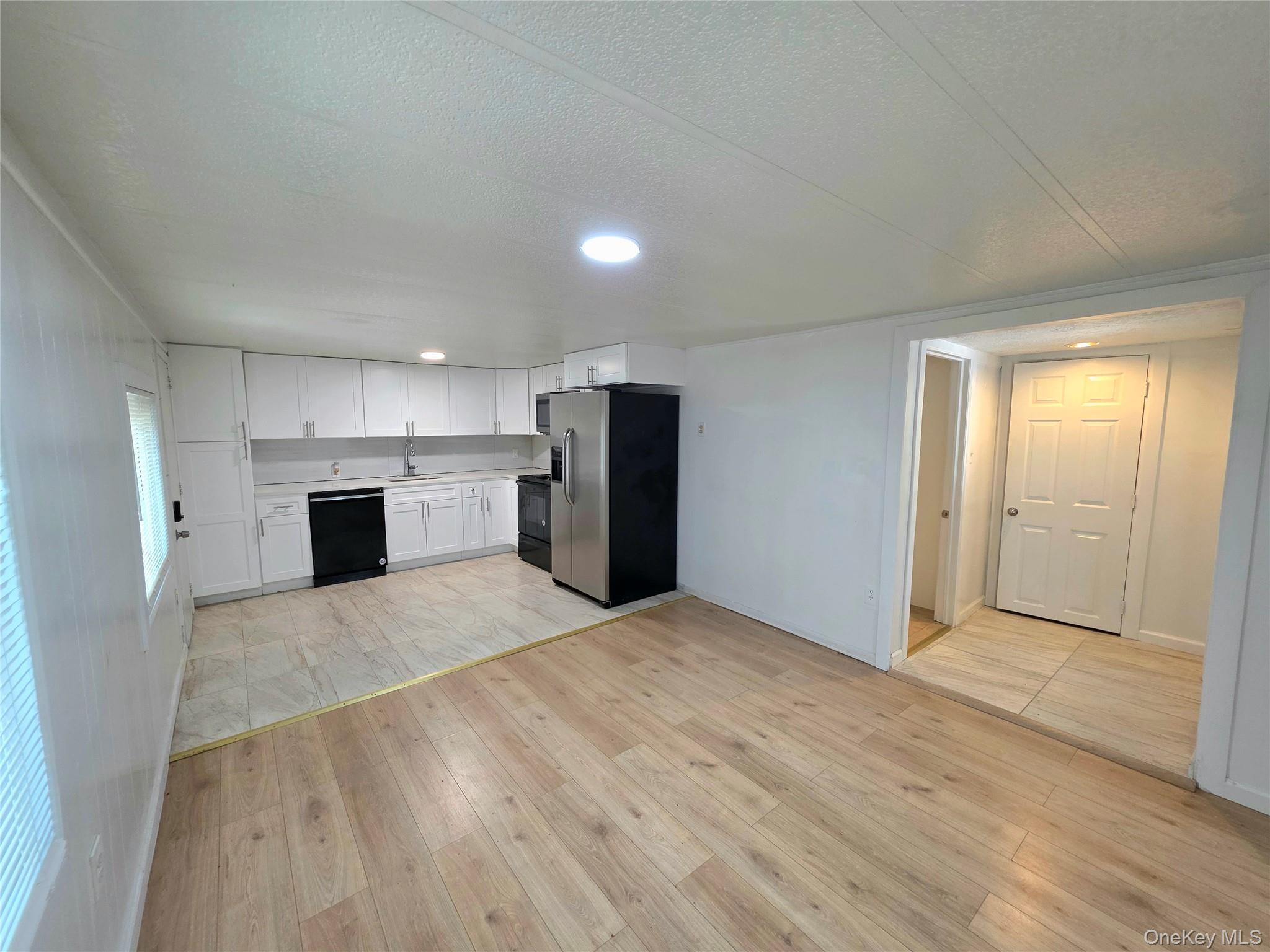 525 Riverleigh Avenue, Unit 111 photo 4