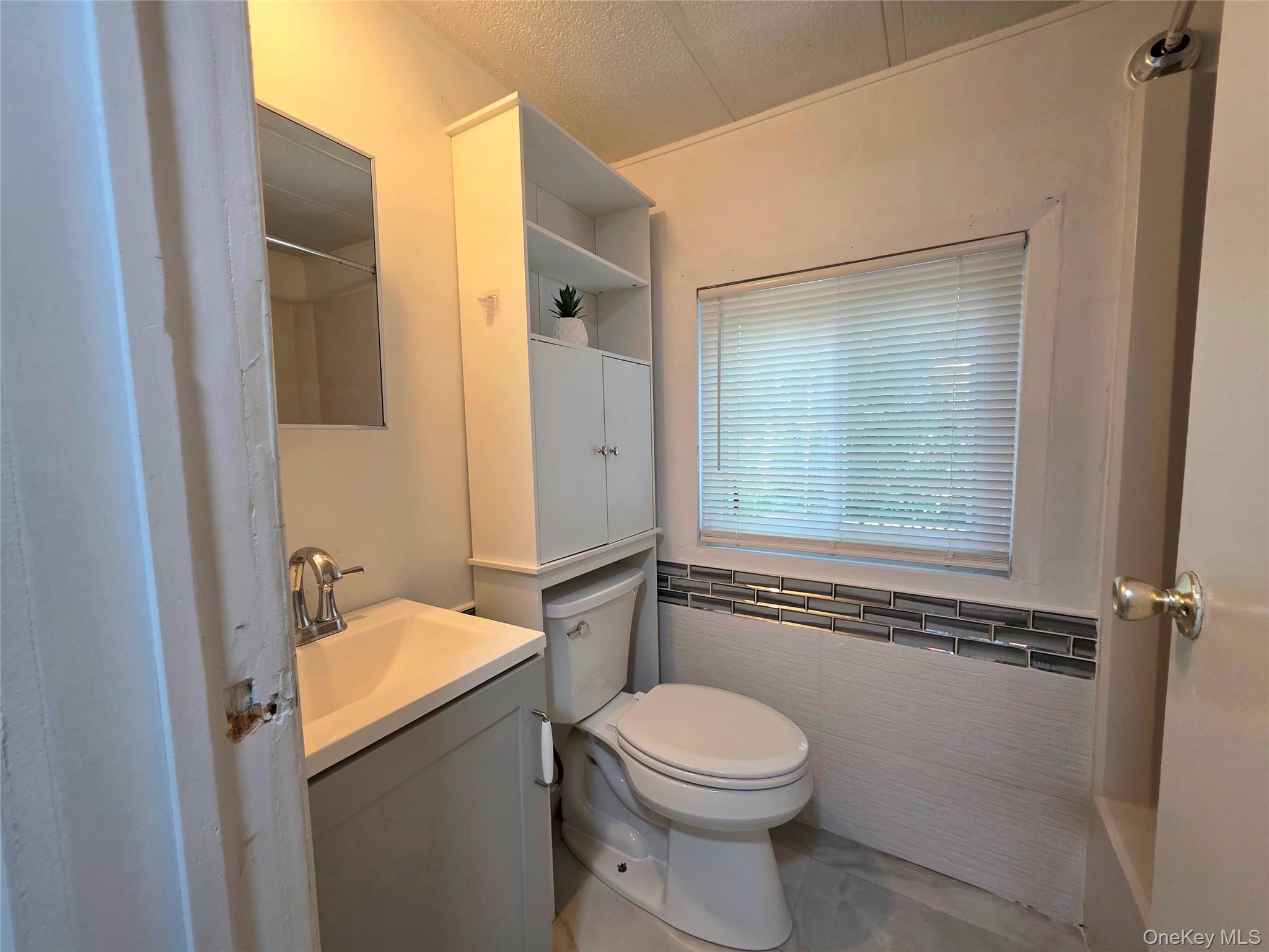525 Riverleigh Avenue, Unit 111 photo 3