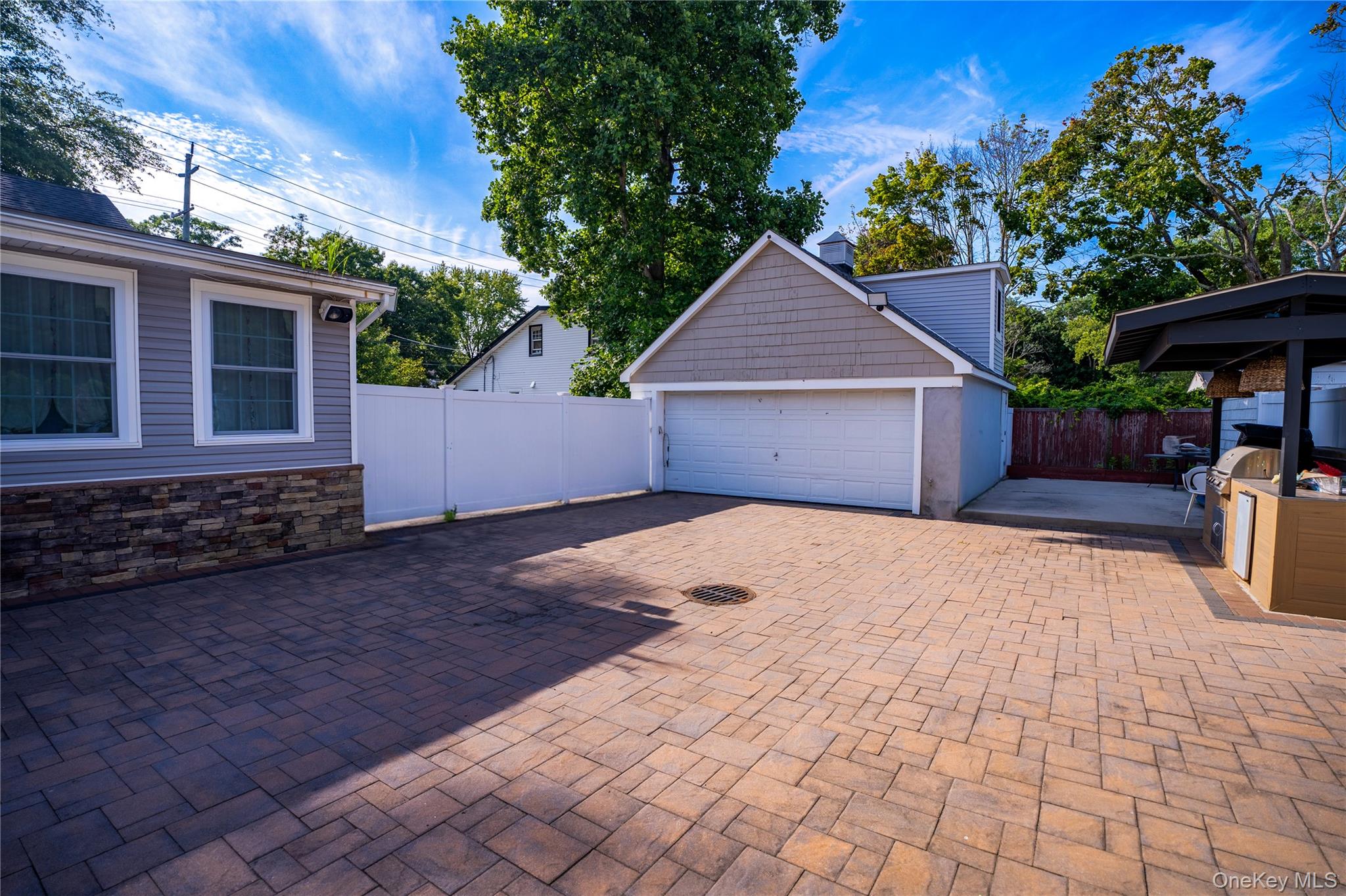 85 Cocoanut Street – For Sale photo 7