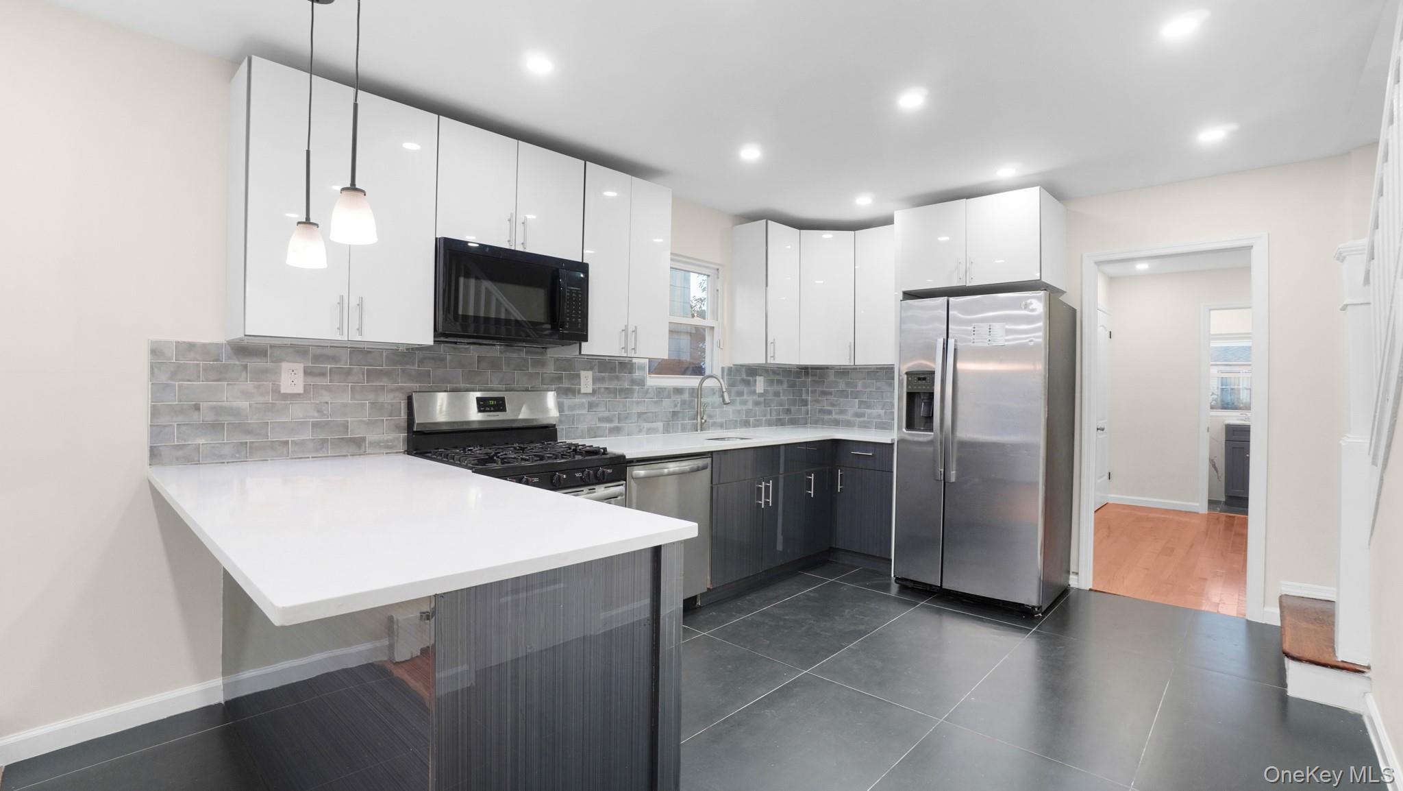 117-21 201st Place – For Sale photo 5