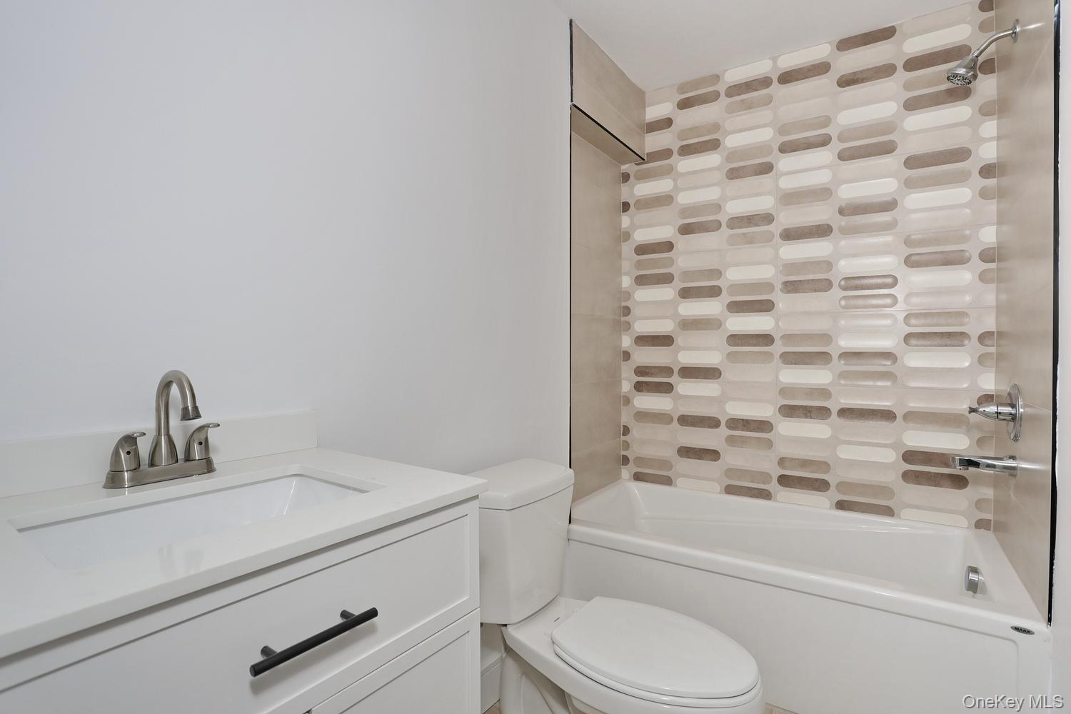38 Singer Avenue – For Sale photo 33
