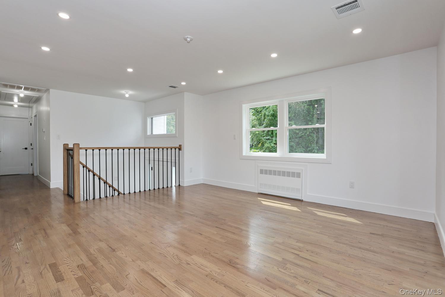 38 Singer Avenue – For Sale photo 15