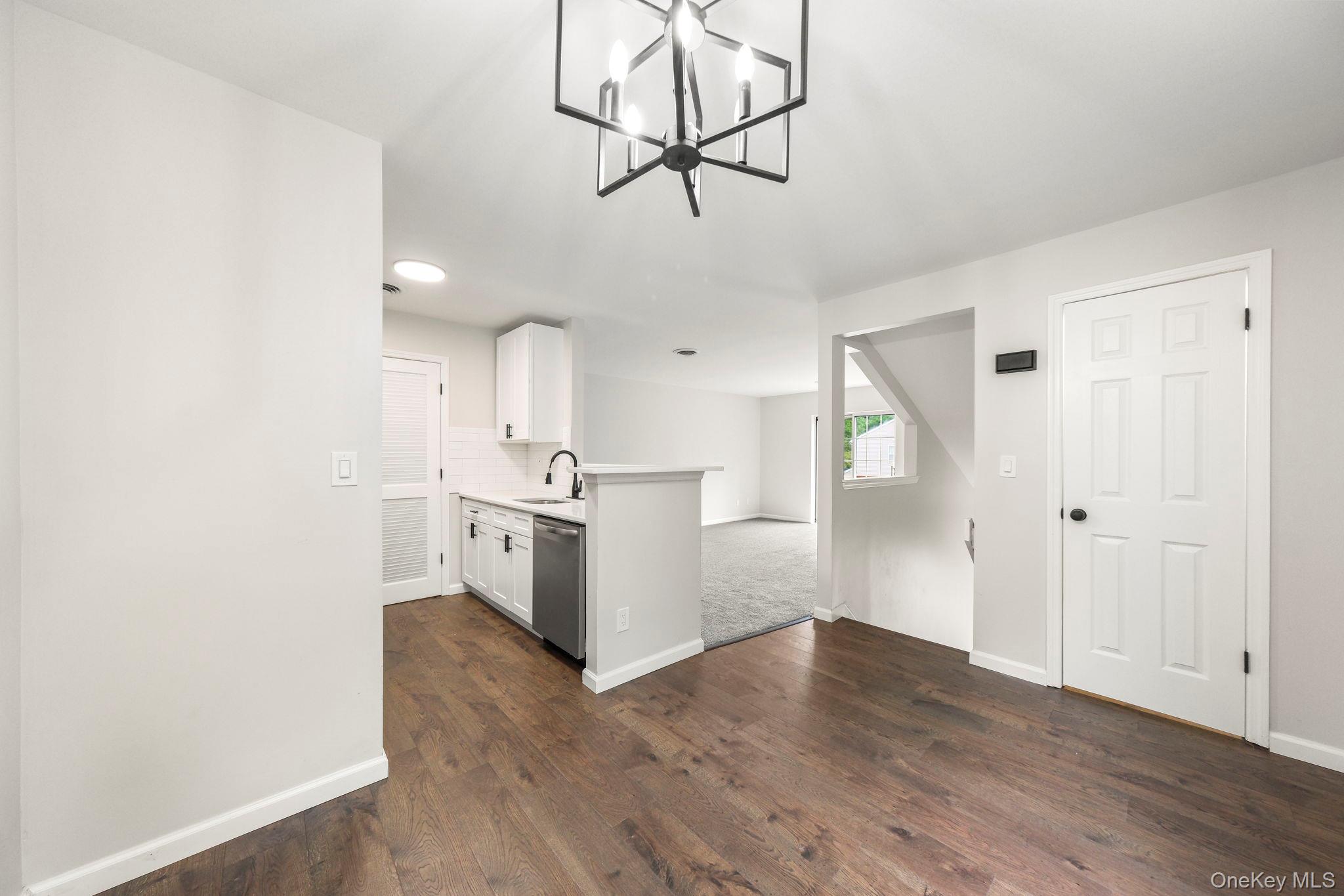 308 Magnolia Court – For Sale photo 2