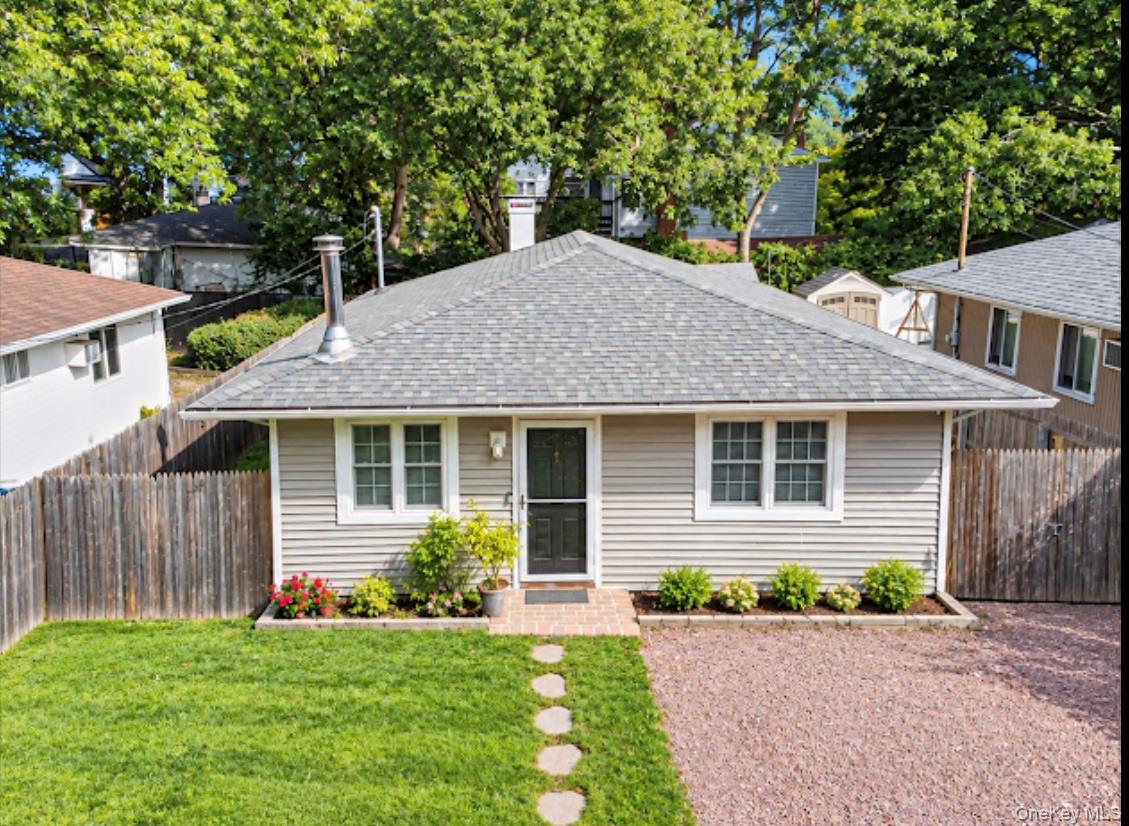 69 Mastic Boulevard – For Sale photo 3