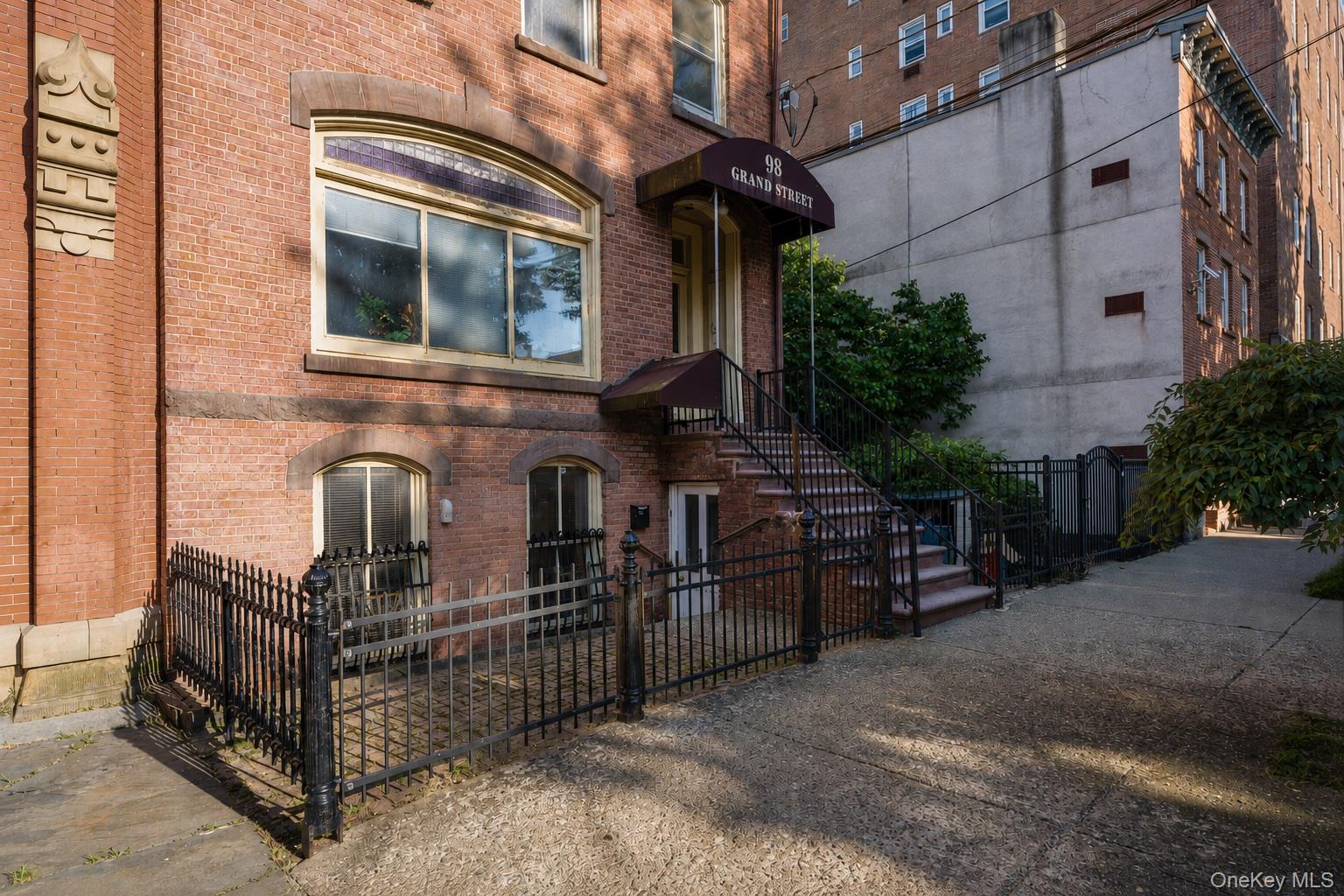 98 Grand Street – For Sale photo 34