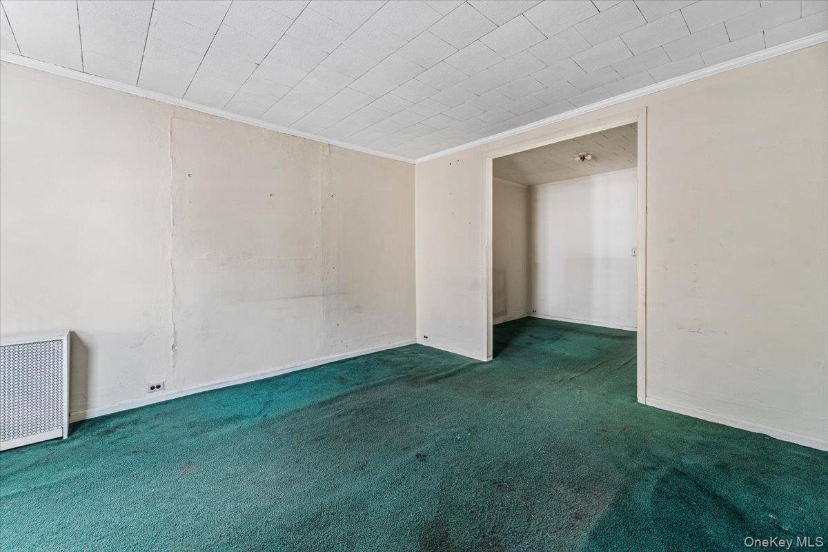 54-18 Nurge Avenue – For Sale photo 6