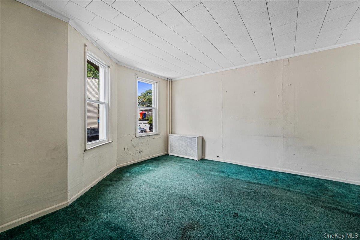 54-18 Nurge Avenue – For Sale photo 5