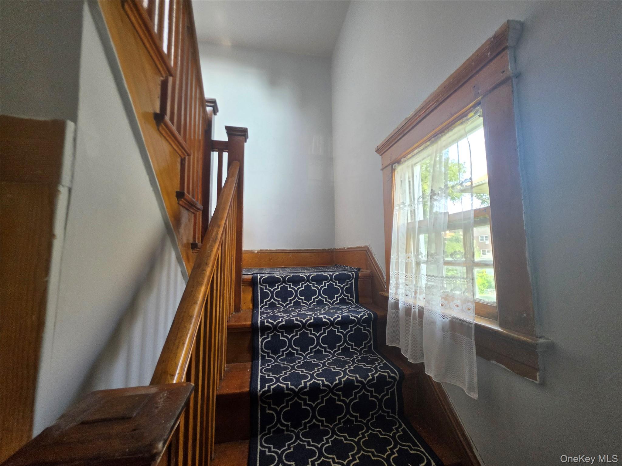 81 Waring Place, Unit Unit #2 photo 2