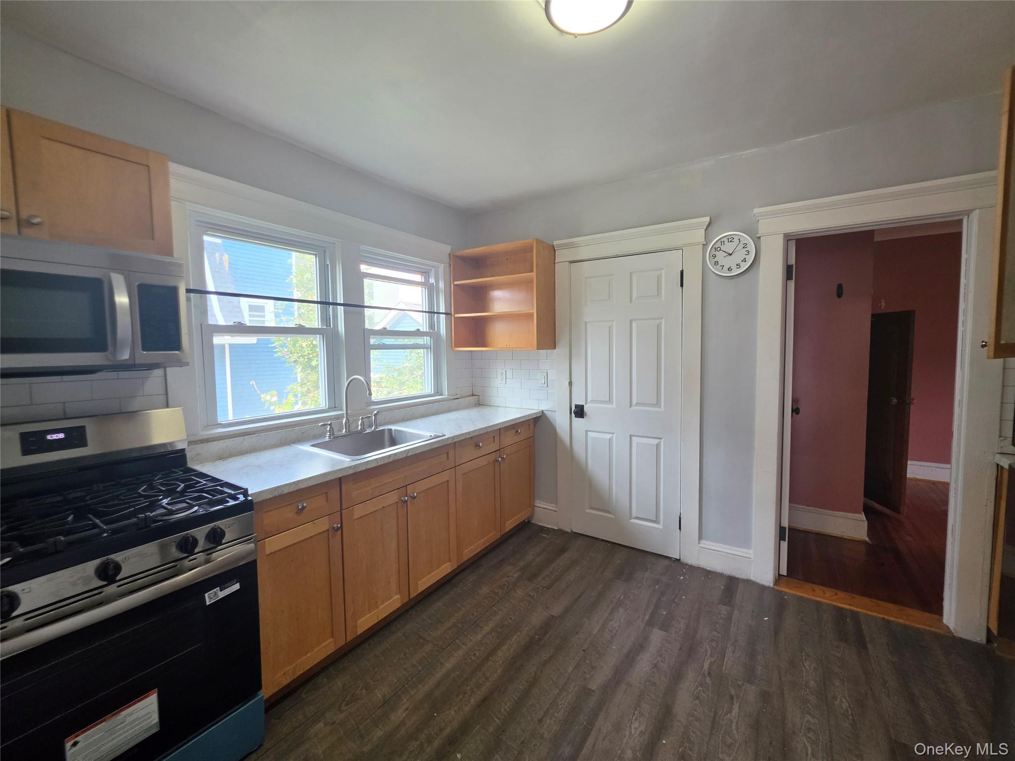 81 Waring Place, Unit Unit #2 photo 10