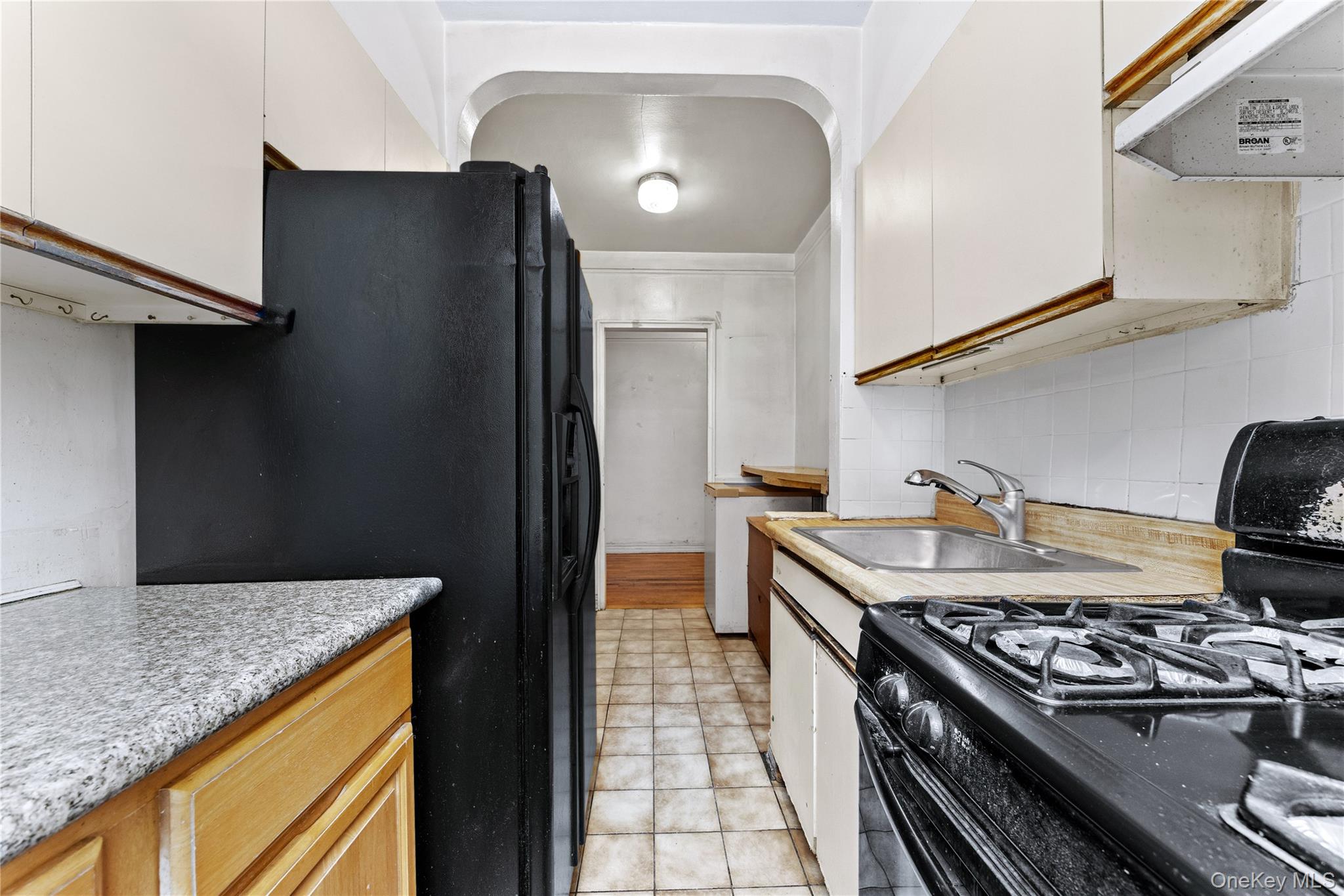 65-36 Wetherole Street, Unit 503 photo 6